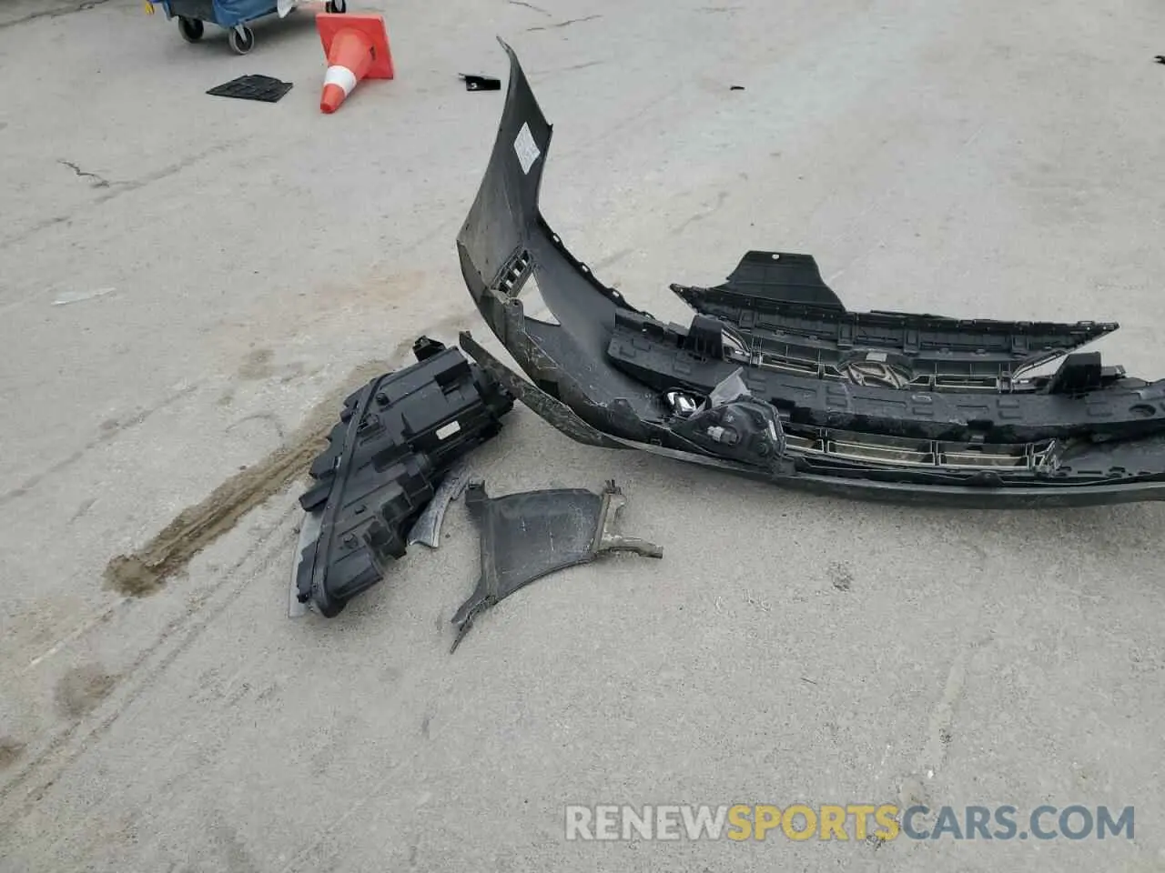 14 Photograph of a damaged car 5NPD84LFXLH576106 HYUNDAI ELANTRA 2020