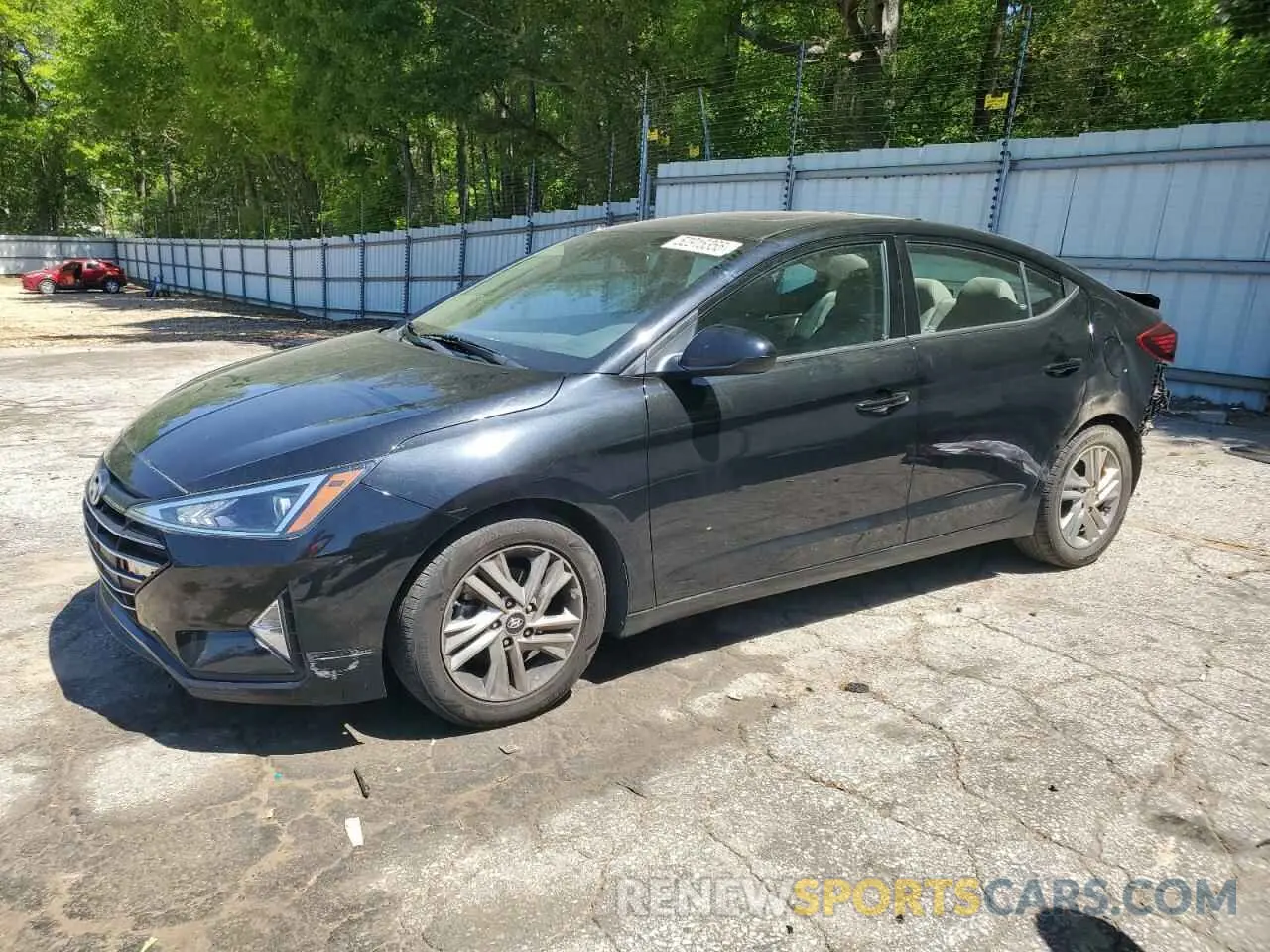 1 Photograph of a damaged car 5NPD84LFXLH585582 HYUNDAI ELANTRA 2020