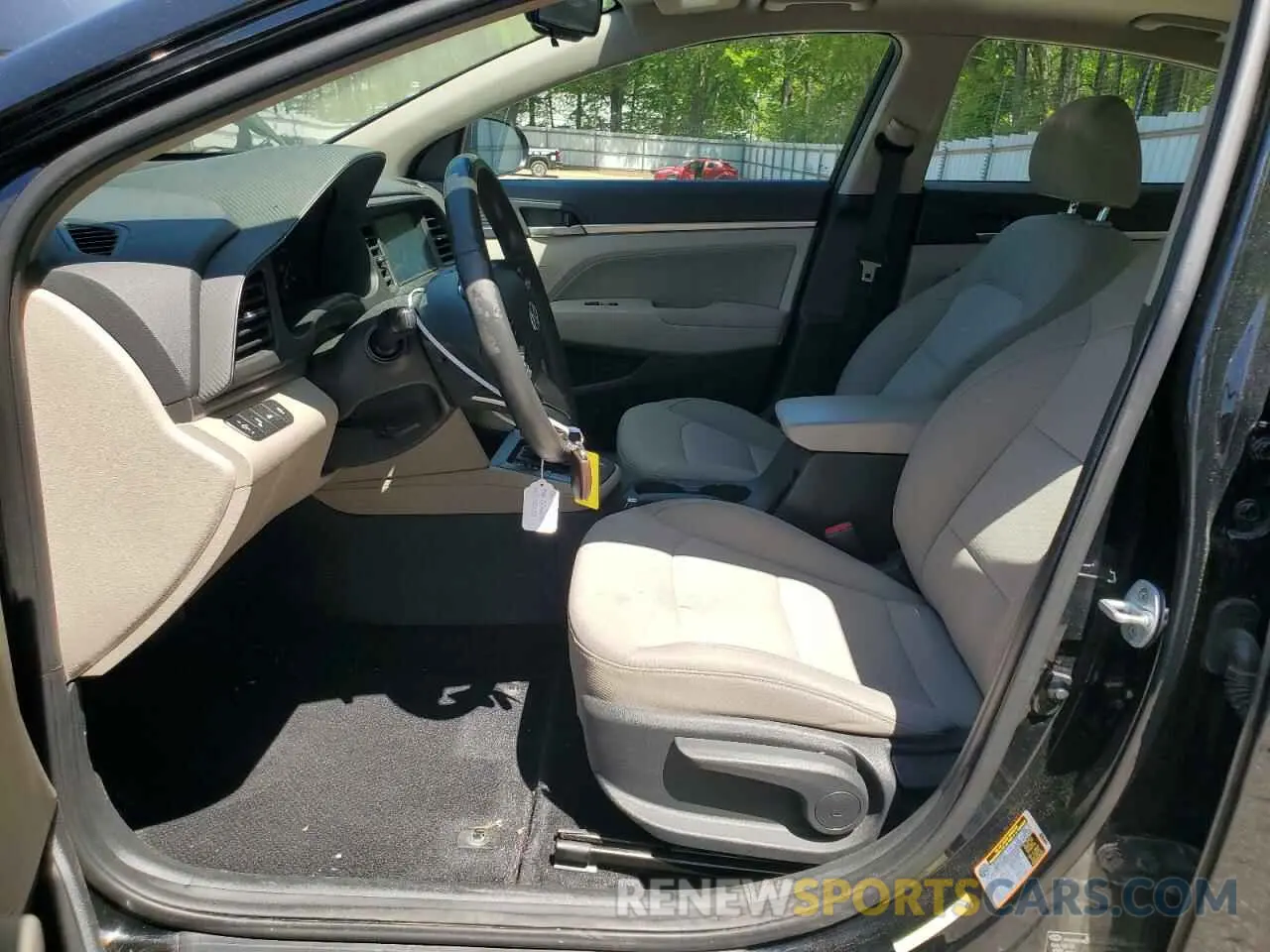 7 Photograph of a damaged car 5NPD84LFXLH585582 HYUNDAI ELANTRA 2020