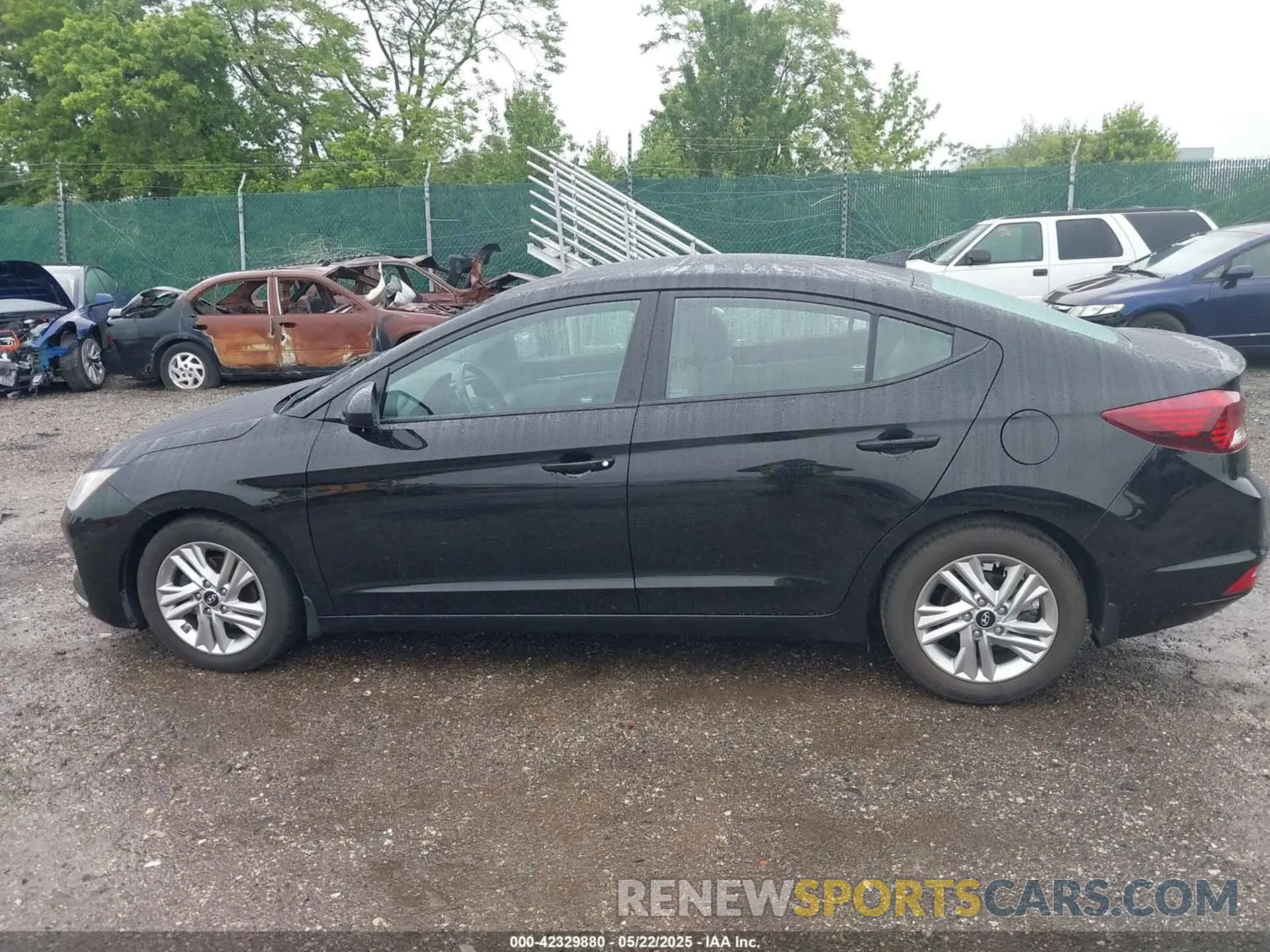 15 Photograph of a damaged car 5NPD84LFXLH592032 HYUNDAI ELANTRA 2020