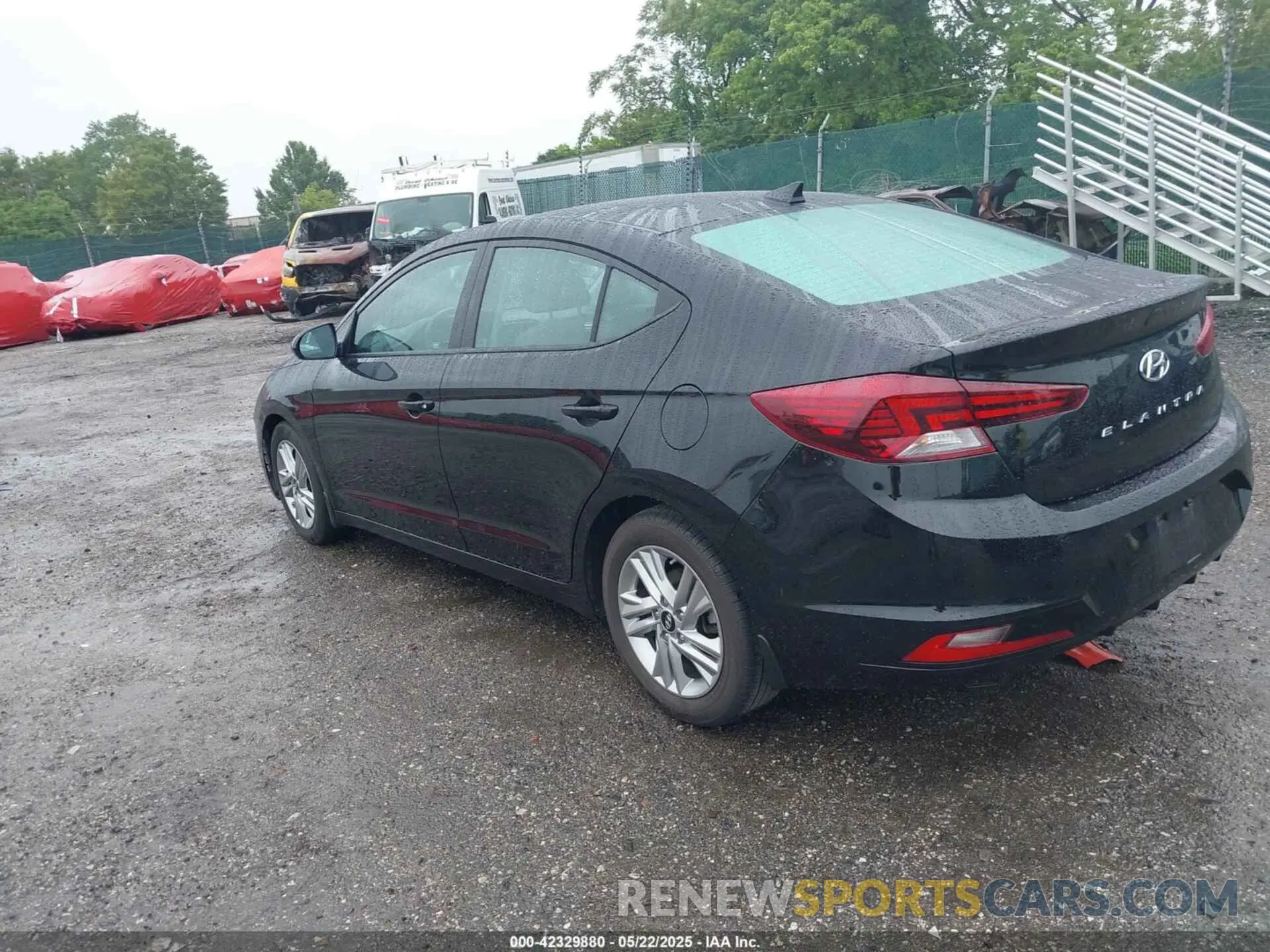 3 Photograph of a damaged car 5NPD84LFXLH592032 HYUNDAI ELANTRA 2020