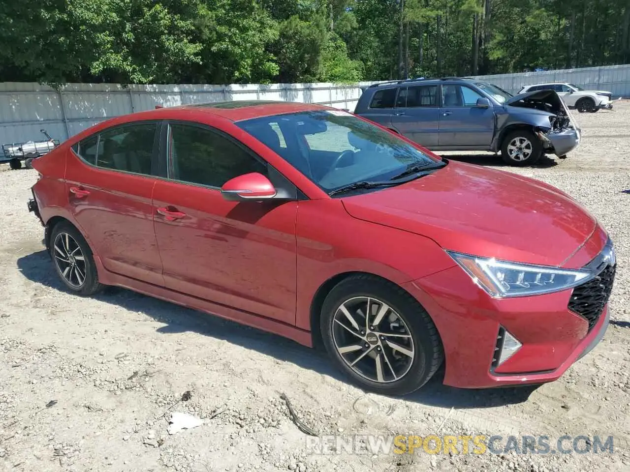 4 Photograph of a damaged car KMHD04LB5LU084640 HYUNDAI ELANTRA 2020