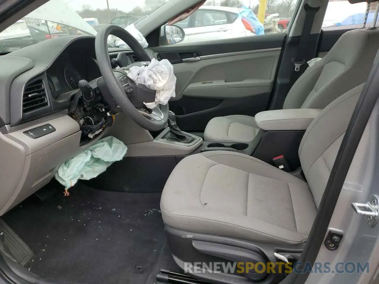 7 Фотография поврежденного автомобиля KMHD74LF1LU107264 HYUNDAI ELANTRA 2020
