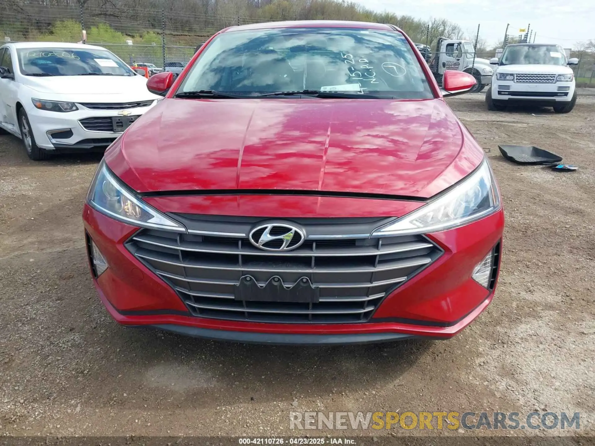12 Фотография поврежденного автомобиля KMHD74LF3LU074395 HYUNDAI ELANTRA 2020