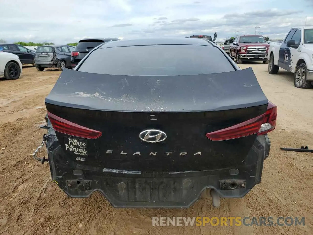 6 Photograph of a damaged car KMHD74LF4LU944140 HYUNDAI ELANTRA 2020