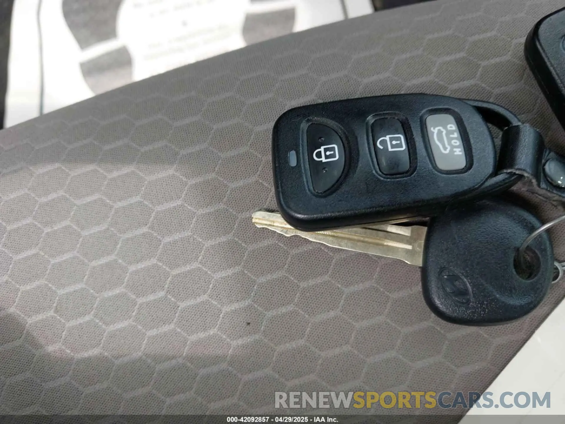 11 Фотография поврежденного автомобиля KMHD74LF5LU971931 HYUNDAI ELANTRA 2020