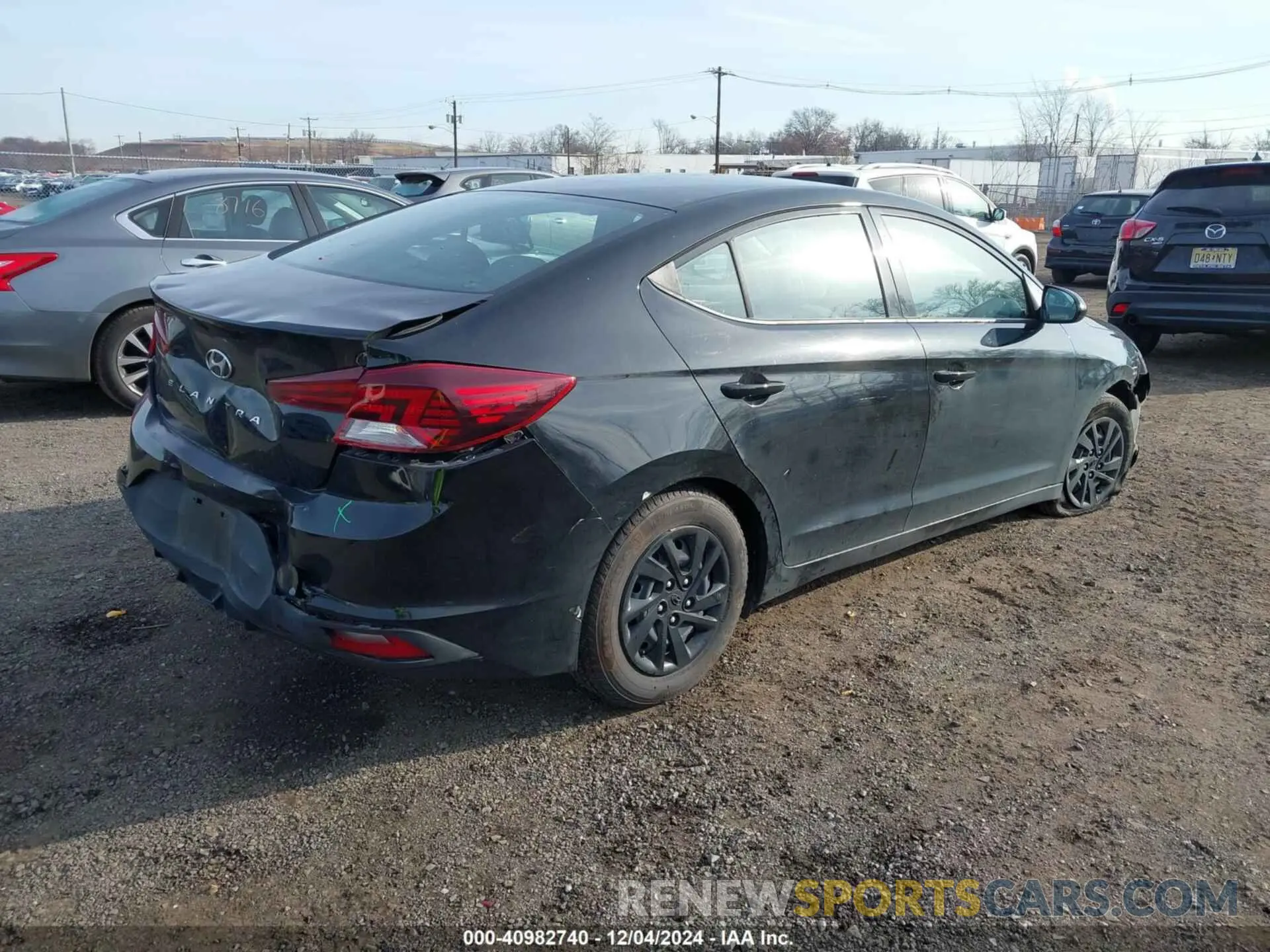 4 Фотография поврежденного автомобиля KMHD74LF6LU997924 HYUNDAI ELANTRA 2020