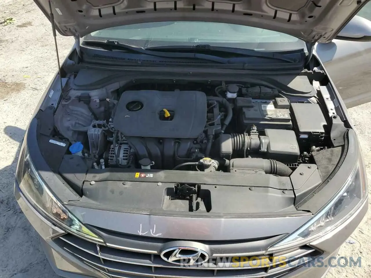 11 Фотография поврежденного автомобиля KMHD74LF7LU105423 HYUNDAI ELANTRA 2020