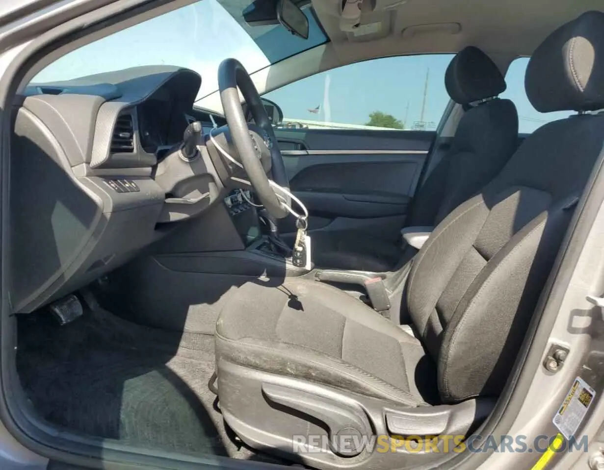 7 Фотография поврежденного автомобиля KMHD74LF7LU105423 HYUNDAI ELANTRA 2020