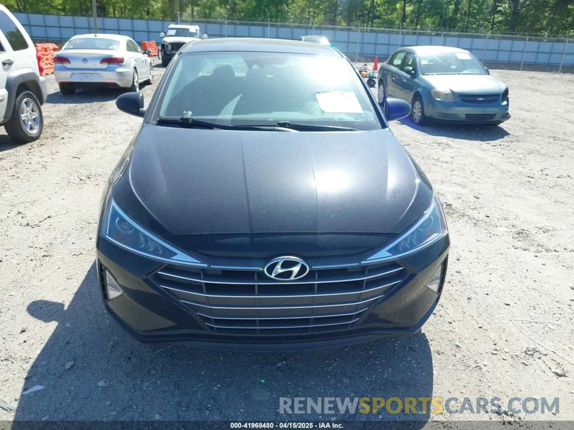 12 Фотография поврежденного автомобиля KMHD74LF7LU994272 HYUNDAI ELANTRA 2020