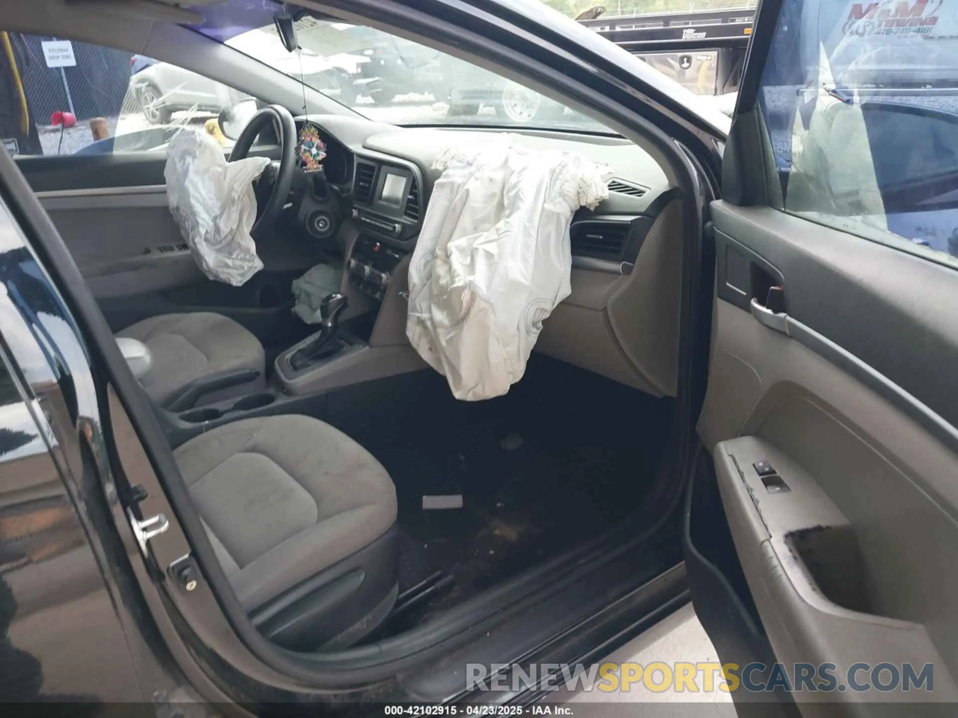 5 Photograph of a damaged car KMHD74LF8LU914672 HYUNDAI ELANTRA 2020