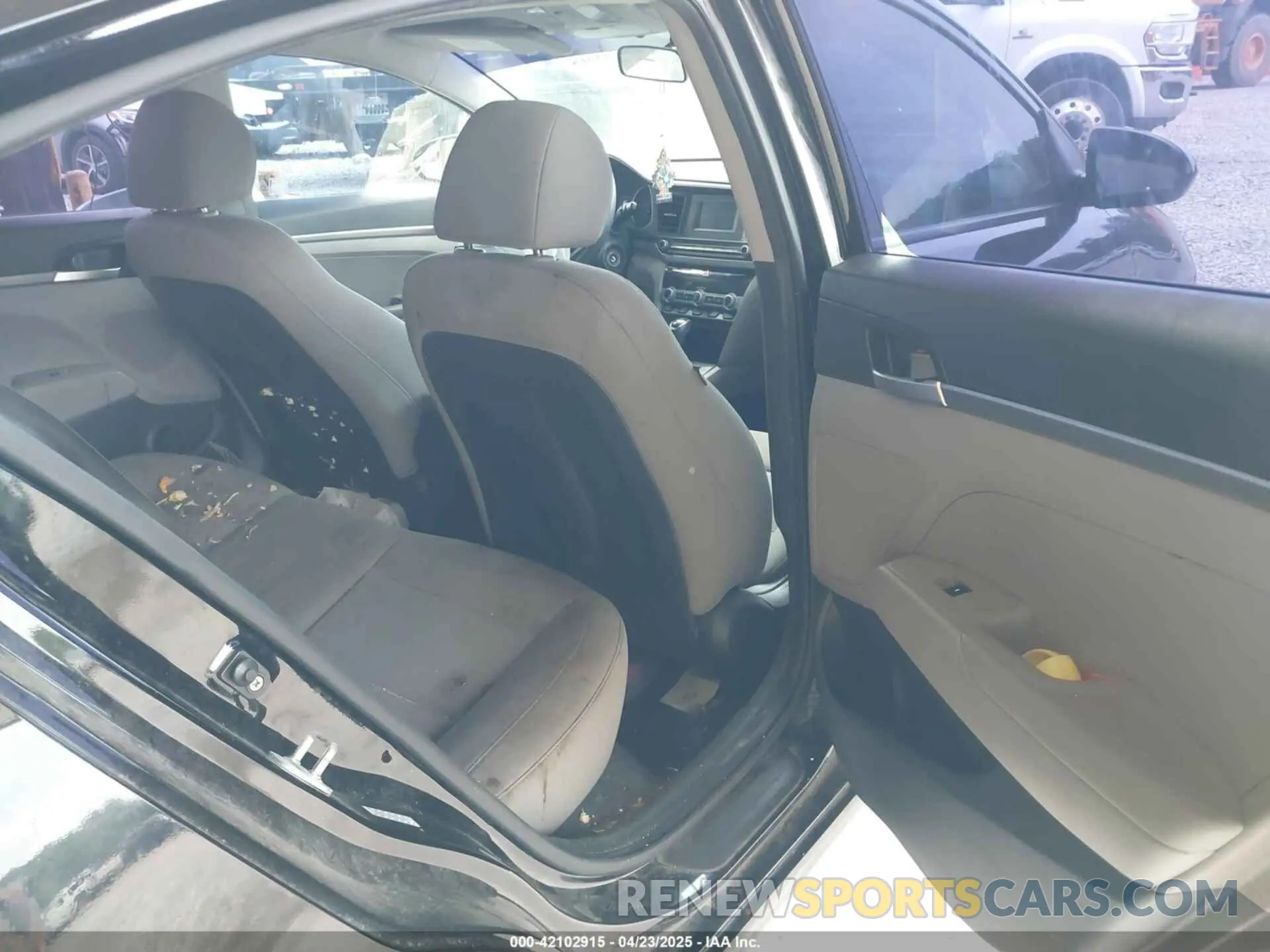 8 Photograph of a damaged car KMHD74LF8LU914672 HYUNDAI ELANTRA 2020