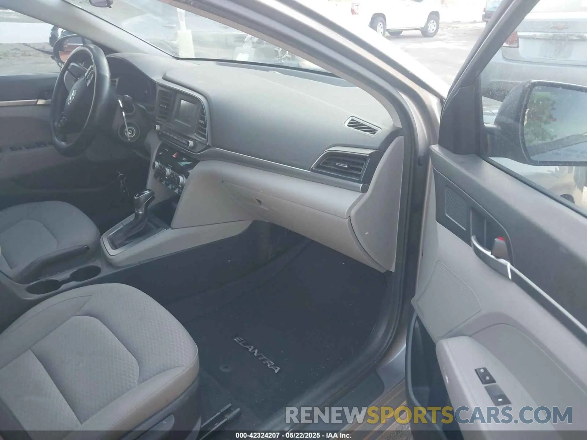 5 Фотография поврежденного автомобиля KMHD74LF8LU948224 HYUNDAI ELANTRA 2020