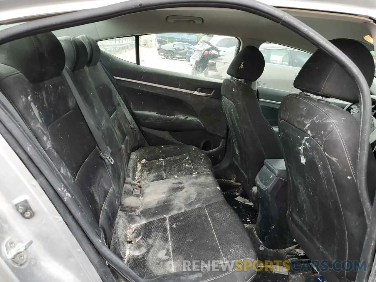 10 Photograph of a damaged car KMHD74LF9LU928354 HYUNDAI ELANTRA 2020