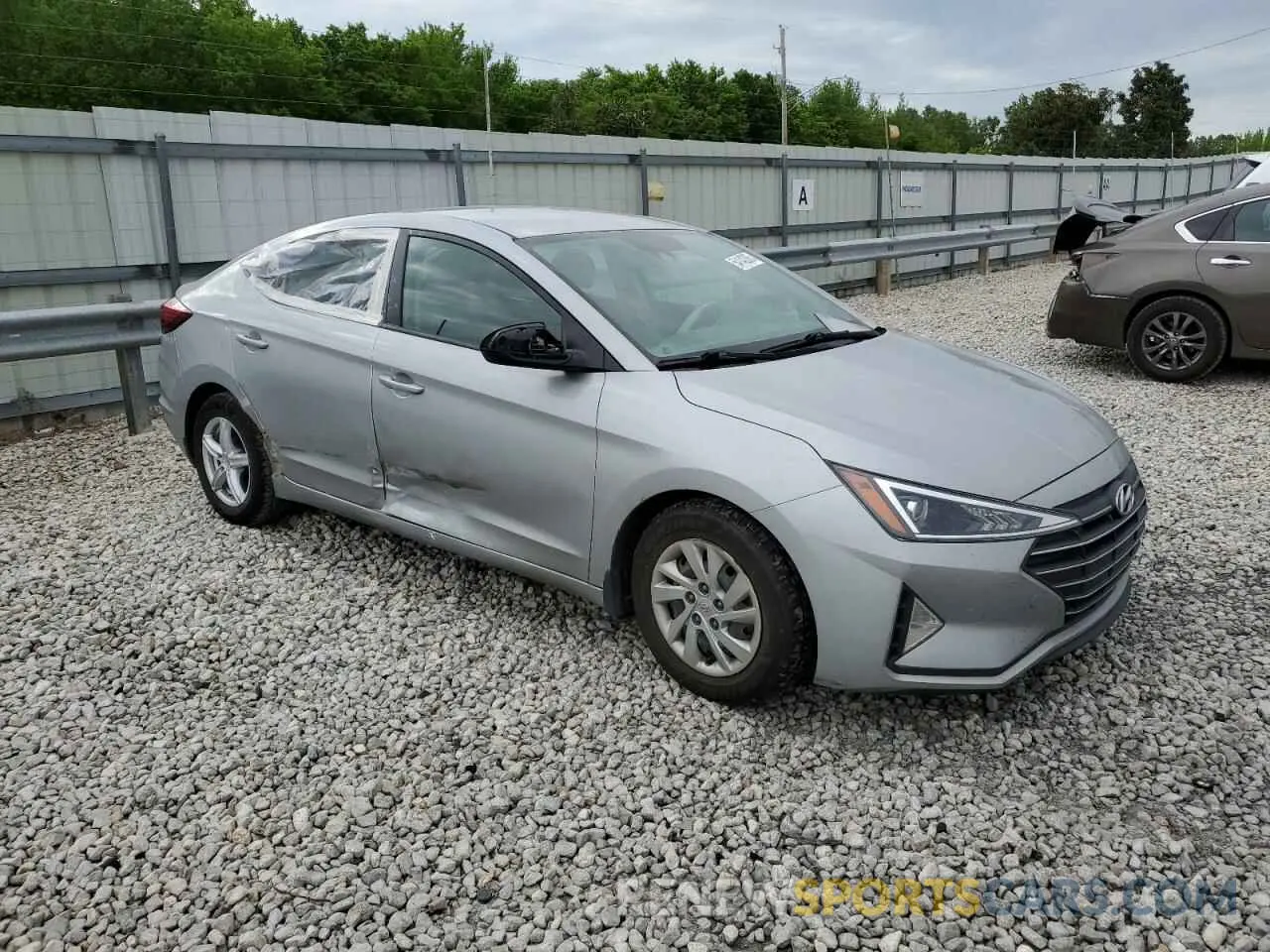 4 Photograph of a damaged car KMHD74LF9LU928354 HYUNDAI ELANTRA 2020