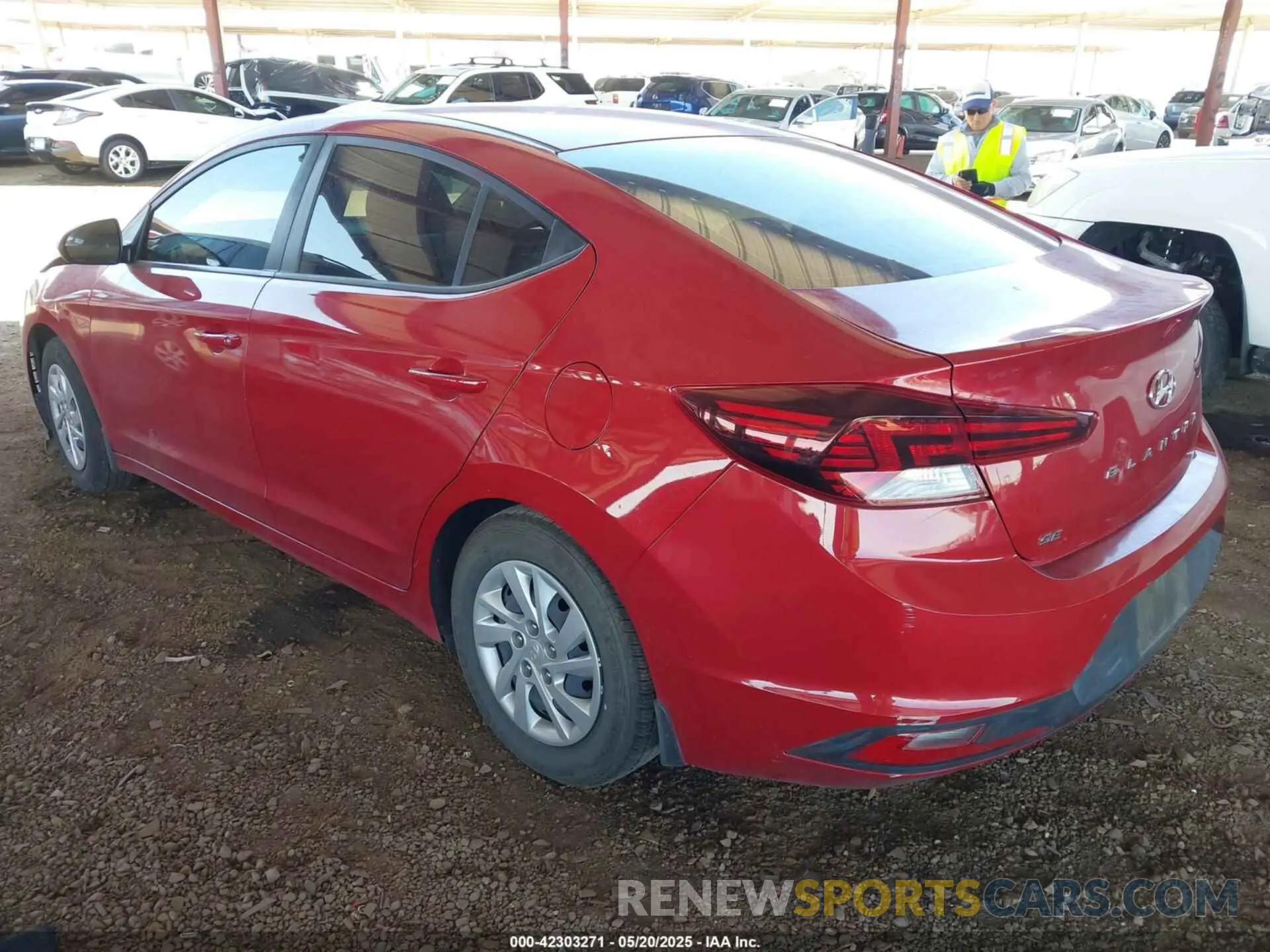 3 Фотография поврежденного автомобиля KMHD74LFXLU106260 HYUNDAI ELANTRA 2020