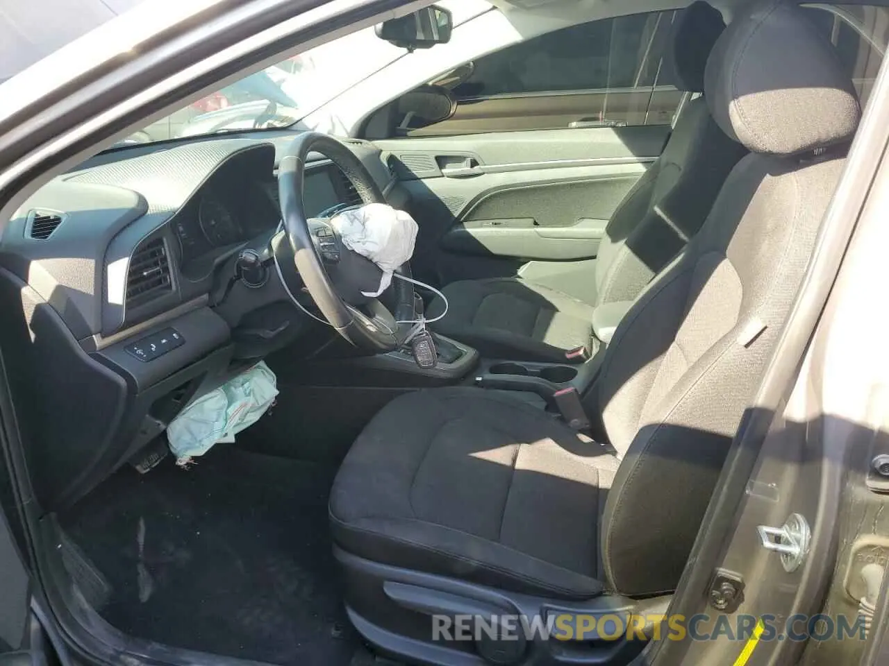7 Photograph of a damaged car KMHD84LF0LU066753 HYUNDAI ELANTRA 2020