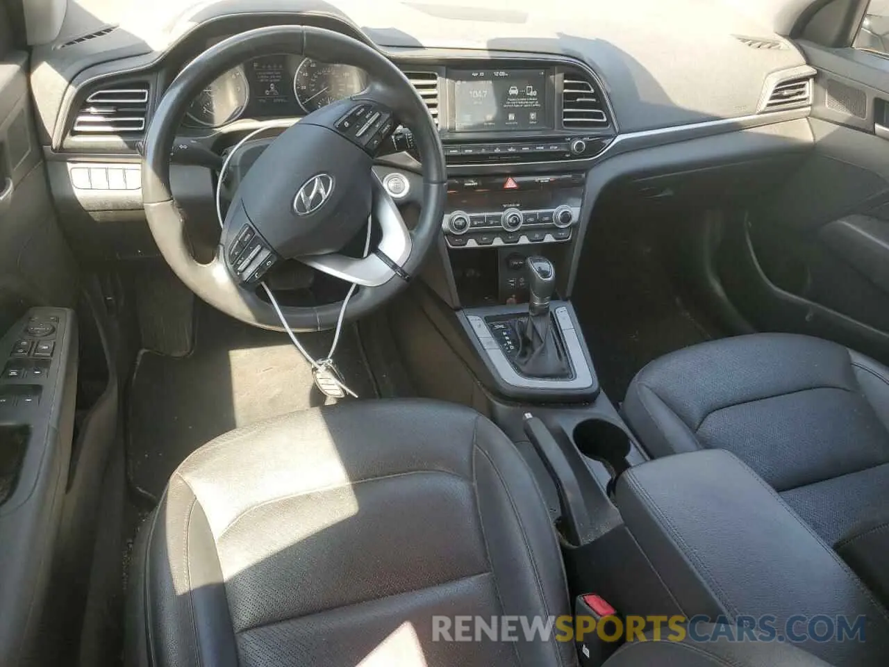 8 Фотография поврежденного автомобиля KMHD84LF0LU099297 HYUNDAI ELANTRA 2020