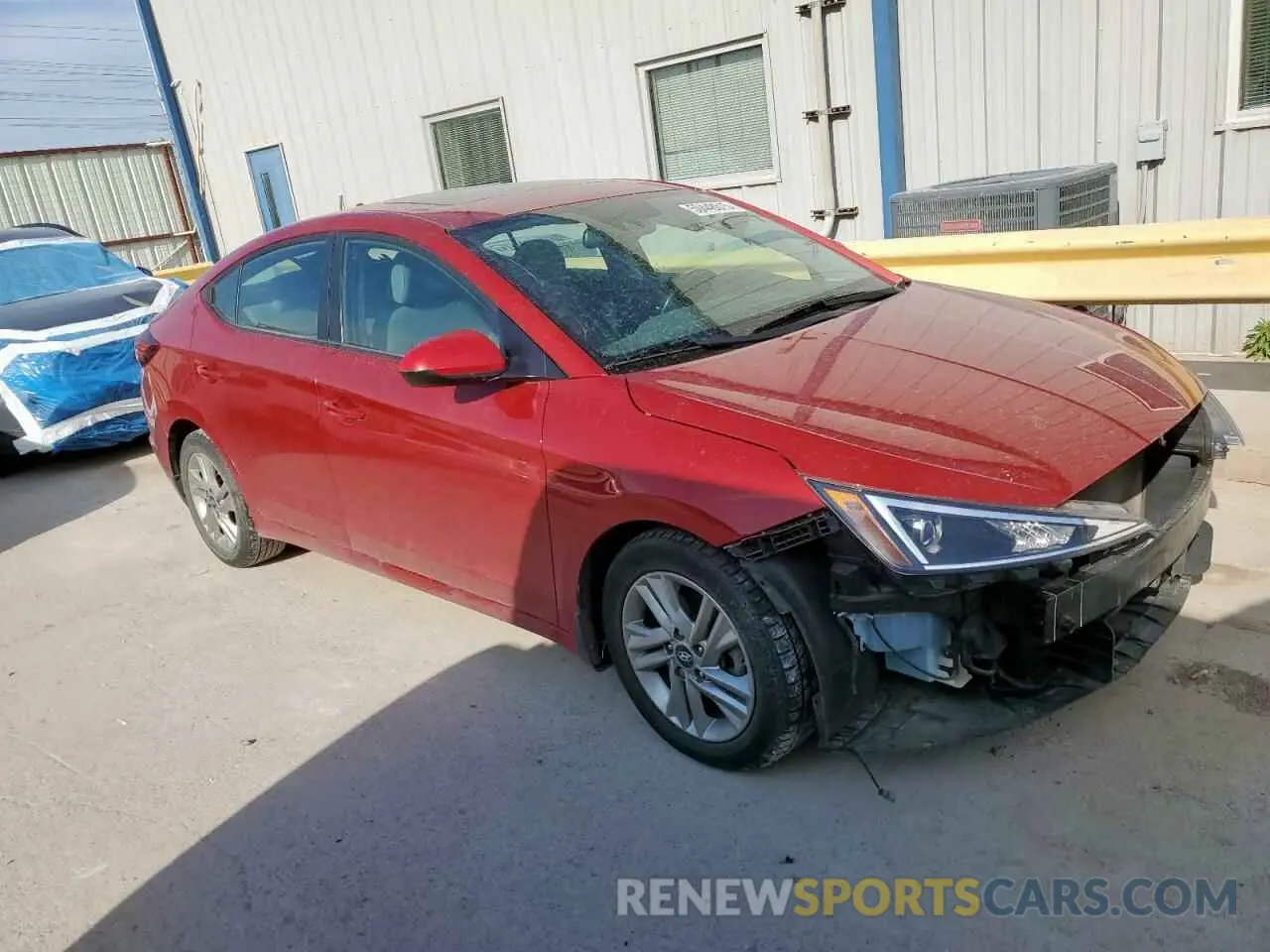 4 Photograph of a damaged car KMHD84LF0LU917904 HYUNDAI ELANTRA 2020