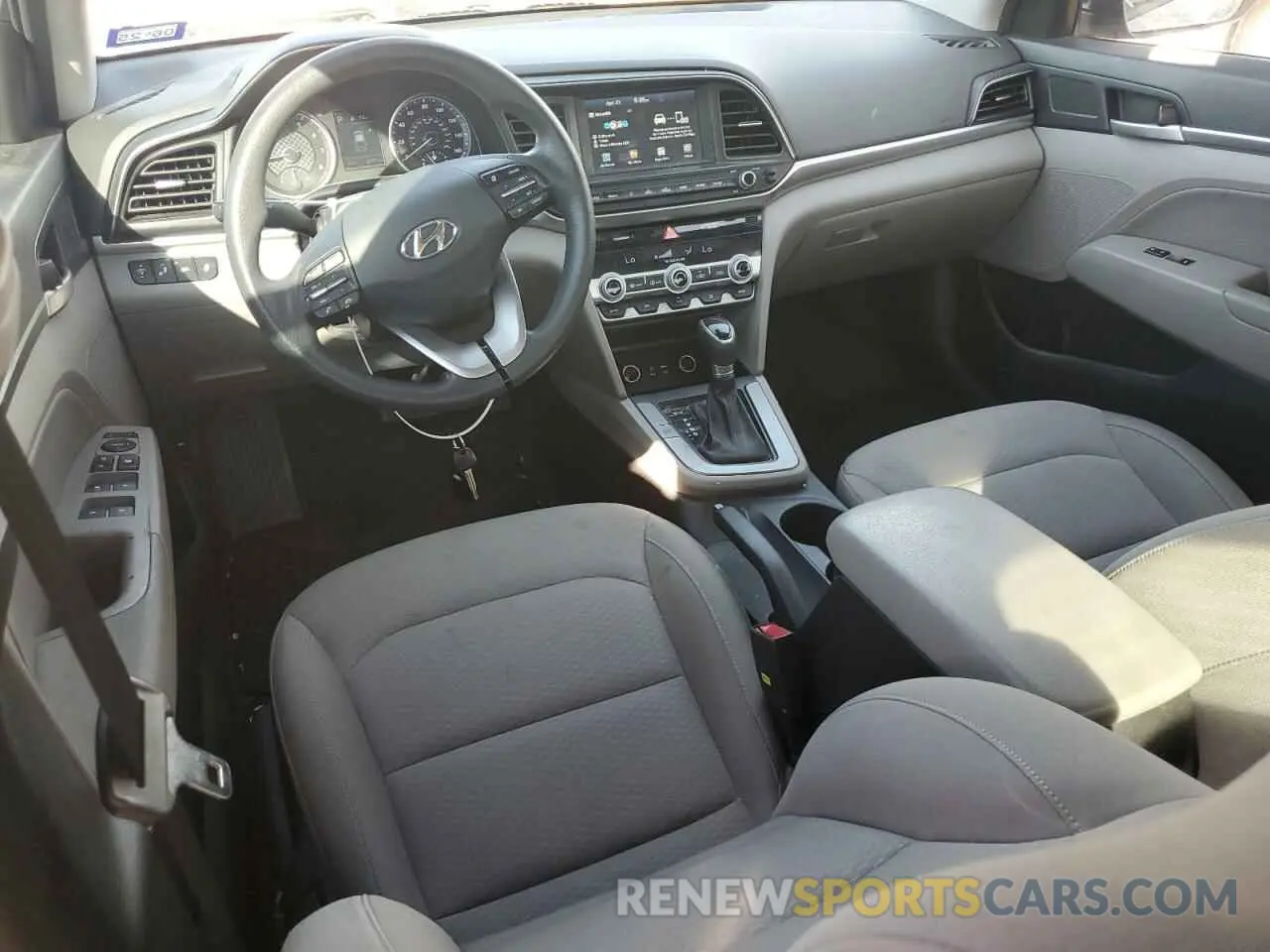 8 Фотография поврежденного автомобиля KMHD84LF1LU033485 HYUNDAI ELANTRA 2020