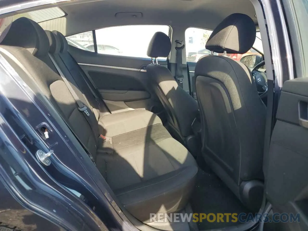 10 Photograph of a damaged car KMHD84LF1LU058032 HYUNDAI ELANTRA 2020