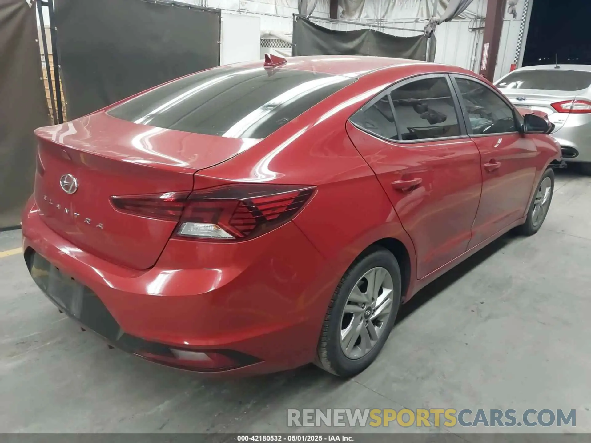 4 Фотография поврежденного автомобиля KMHD84LF1LU897517 HYUNDAI ELANTRA 2020