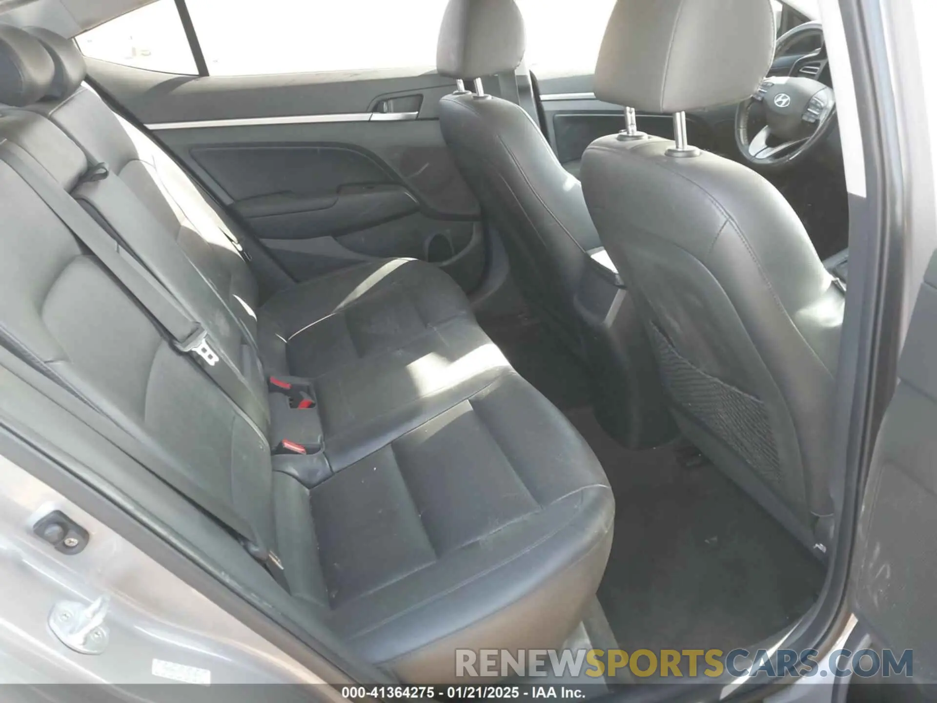 8 Фотография поврежденного автомобиля KMHD84LF2LU014671 HYUNDAI ELANTRA 2020