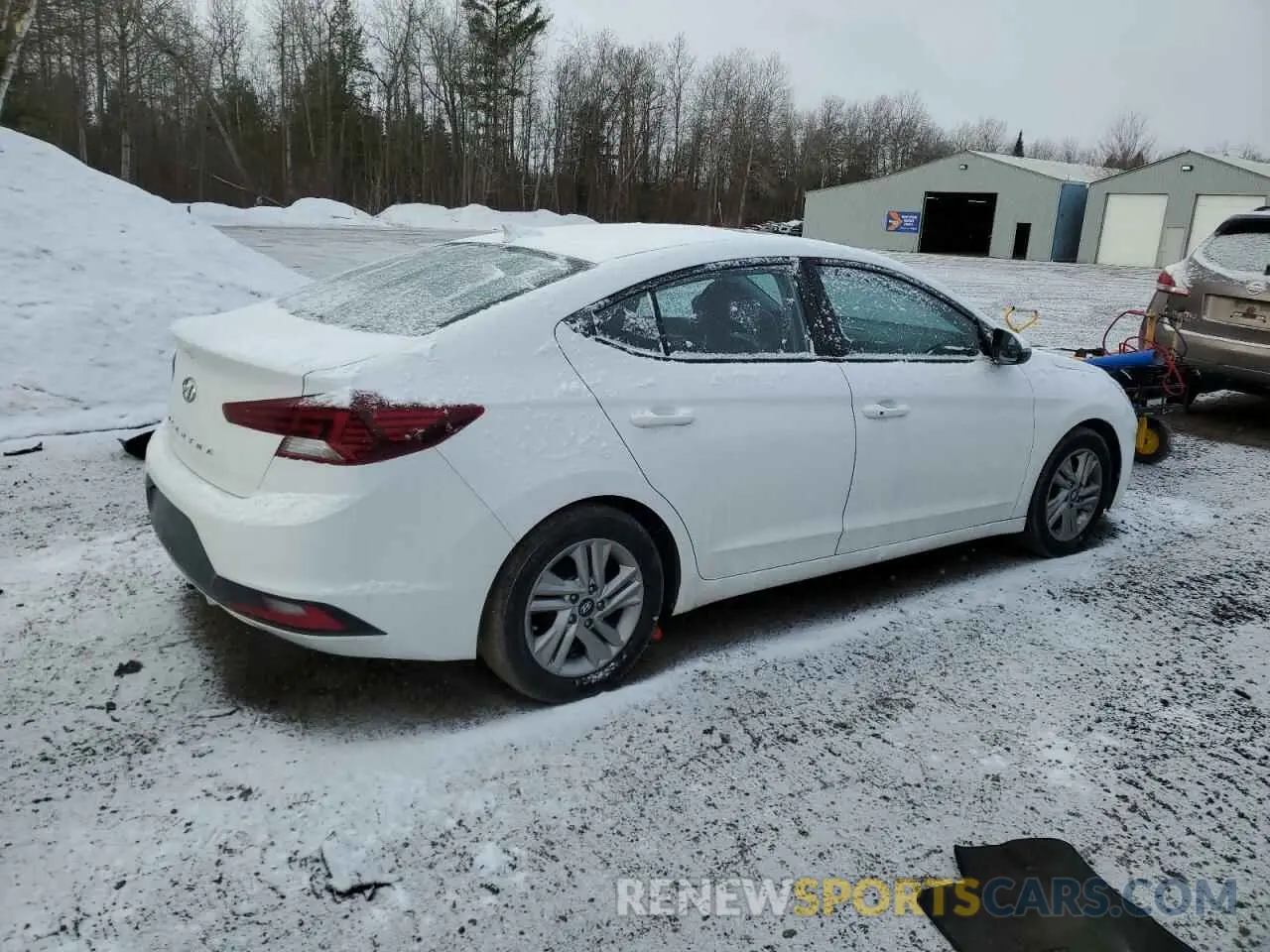 3 Фотография поврежденного автомобиля KMHD84LF2LU076152 HYUNDAI ELANTRA 2020
