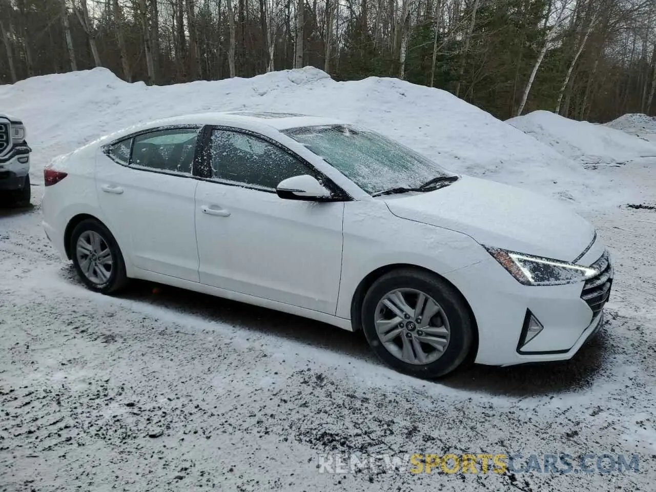 4 Фотография поврежденного автомобиля KMHD84LF2LU076152 HYUNDAI ELANTRA 2020
