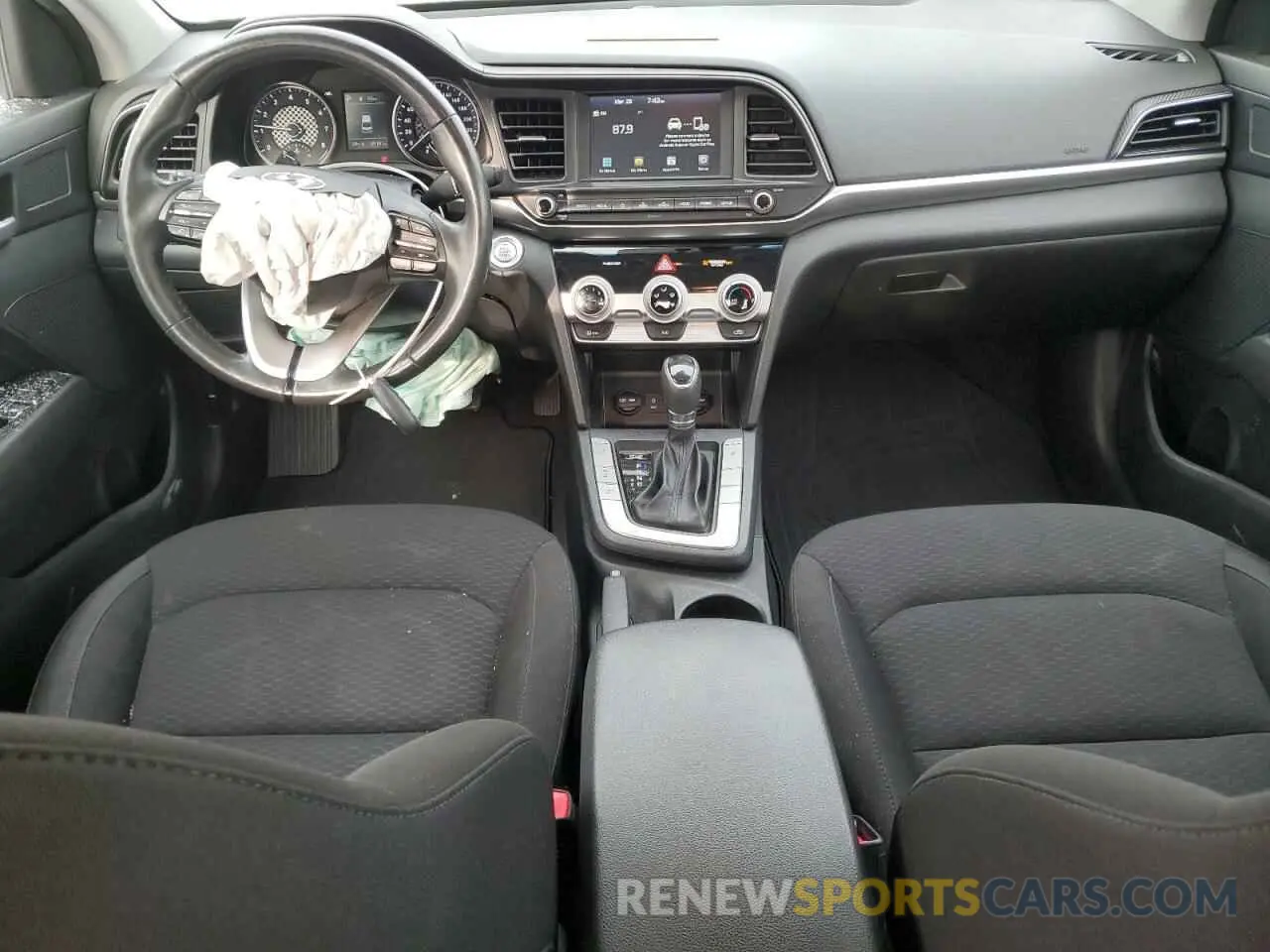 8 Фотография поврежденного автомобиля KMHD84LF2LU076152 HYUNDAI ELANTRA 2020
