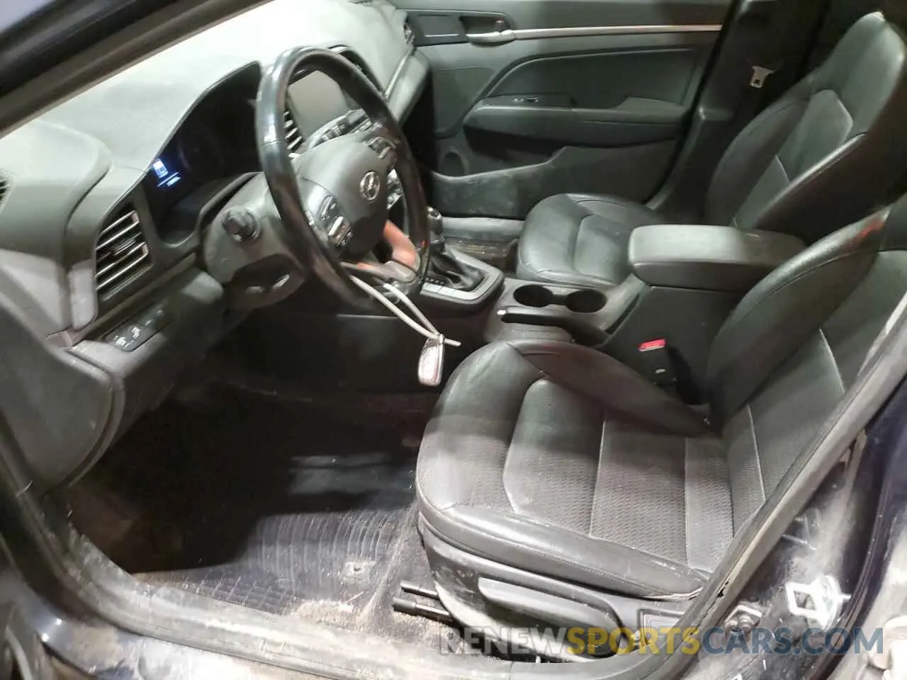 7 Фотография поврежденного автомобиля KMHD84LF2LU091699 HYUNDAI ELANTRA 2020