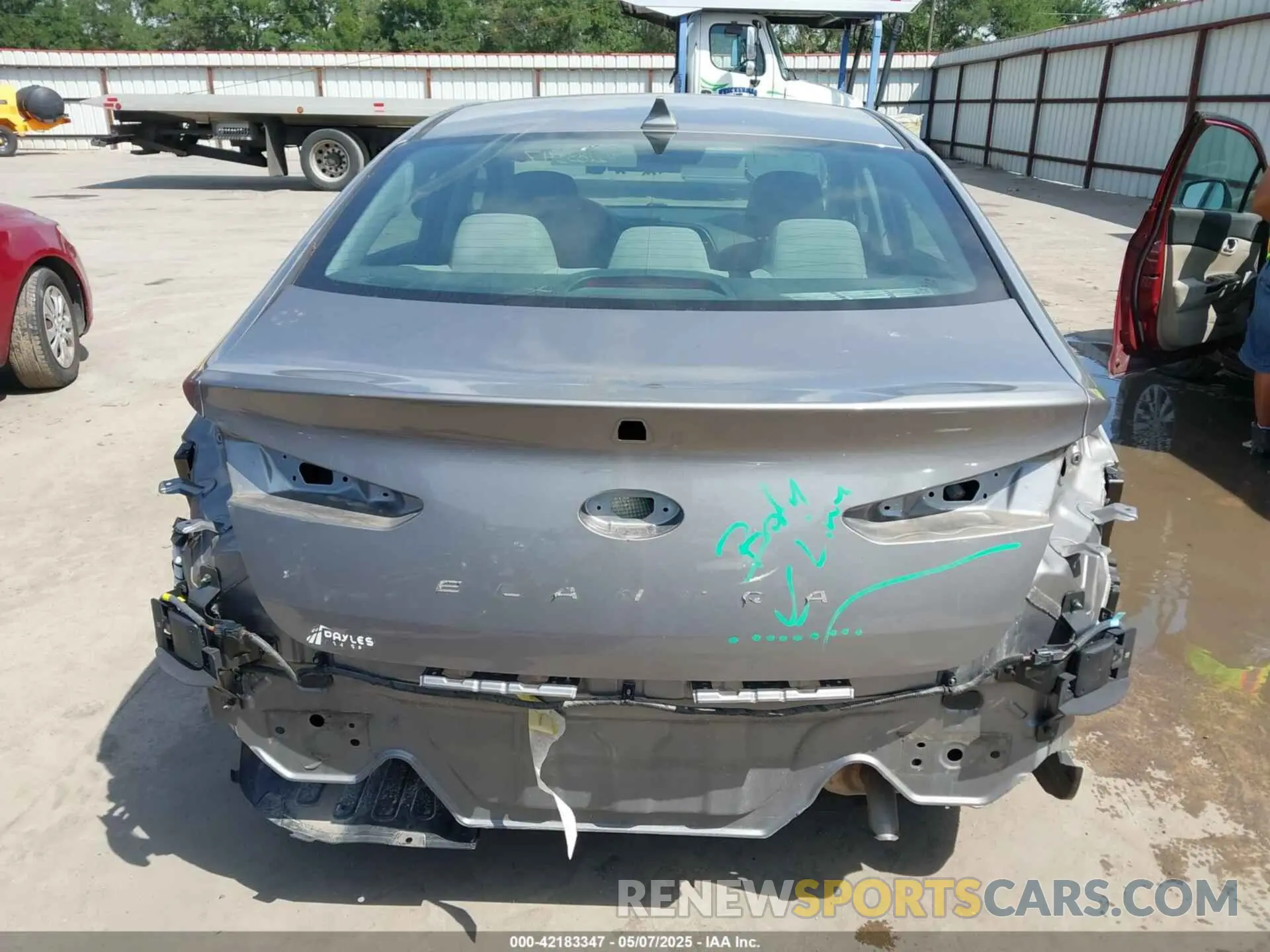 16 Фотография поврежденного автомобиля KMHD84LF2LU091797 HYUNDAI ELANTRA 2020