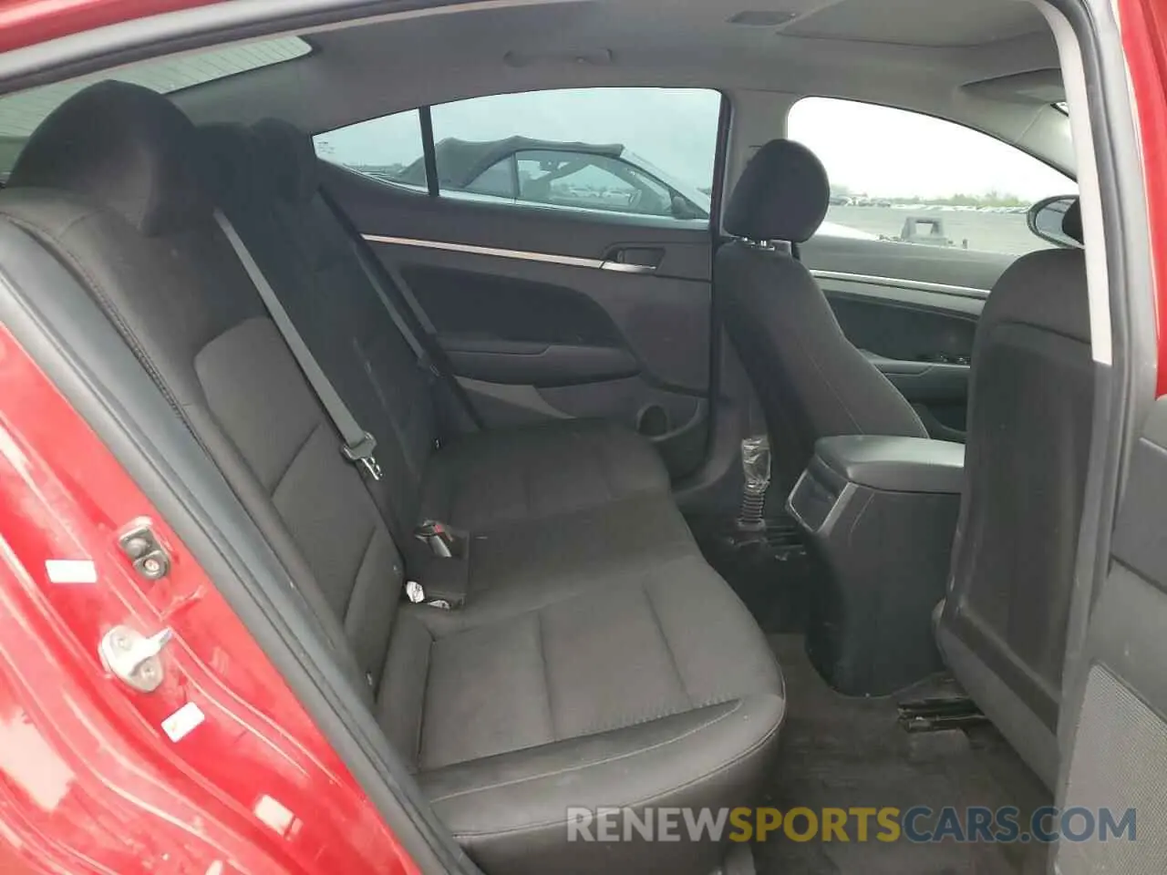 10 Photograph of a damaged car KMHD84LF2LU110588 HYUNDAI ELANTRA 2020