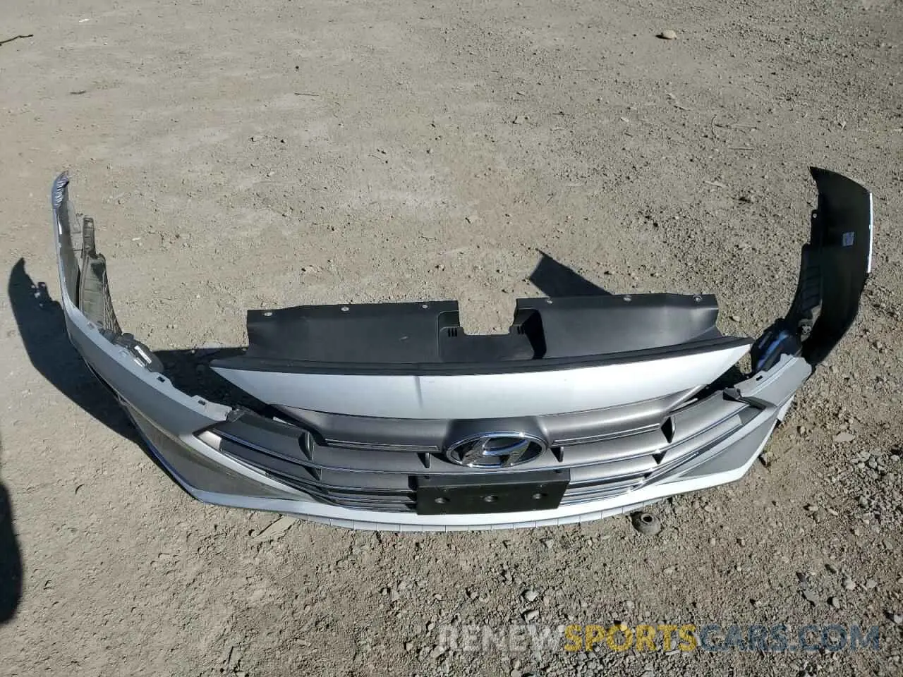 12 Photograph of a damaged car KMHD84LF3LU076502 HYUNDAI ELANTRA 2020