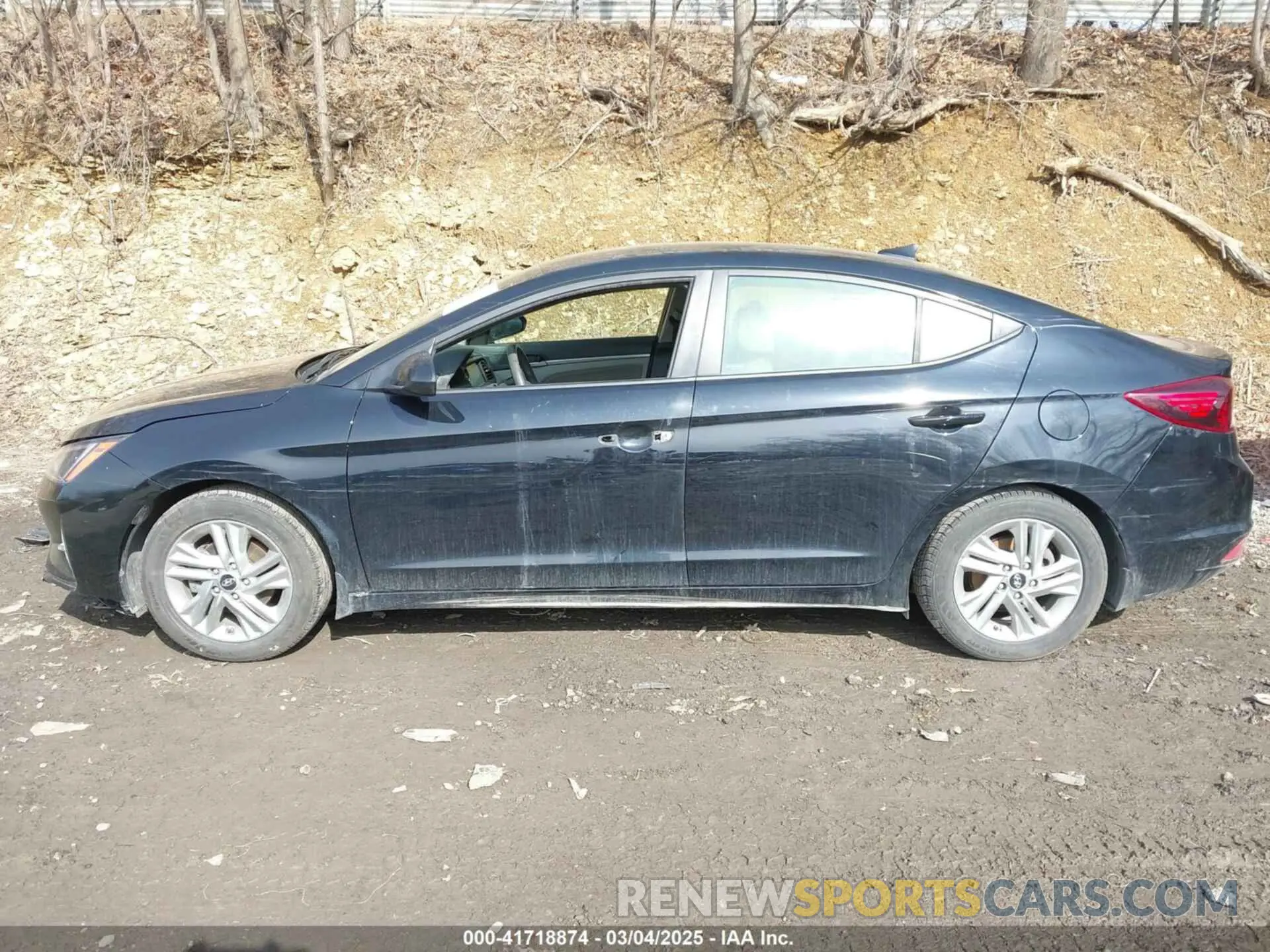 14 Photograph of a damaged car KMHD84LF3LU092442 HYUNDAI ELANTRA 2020