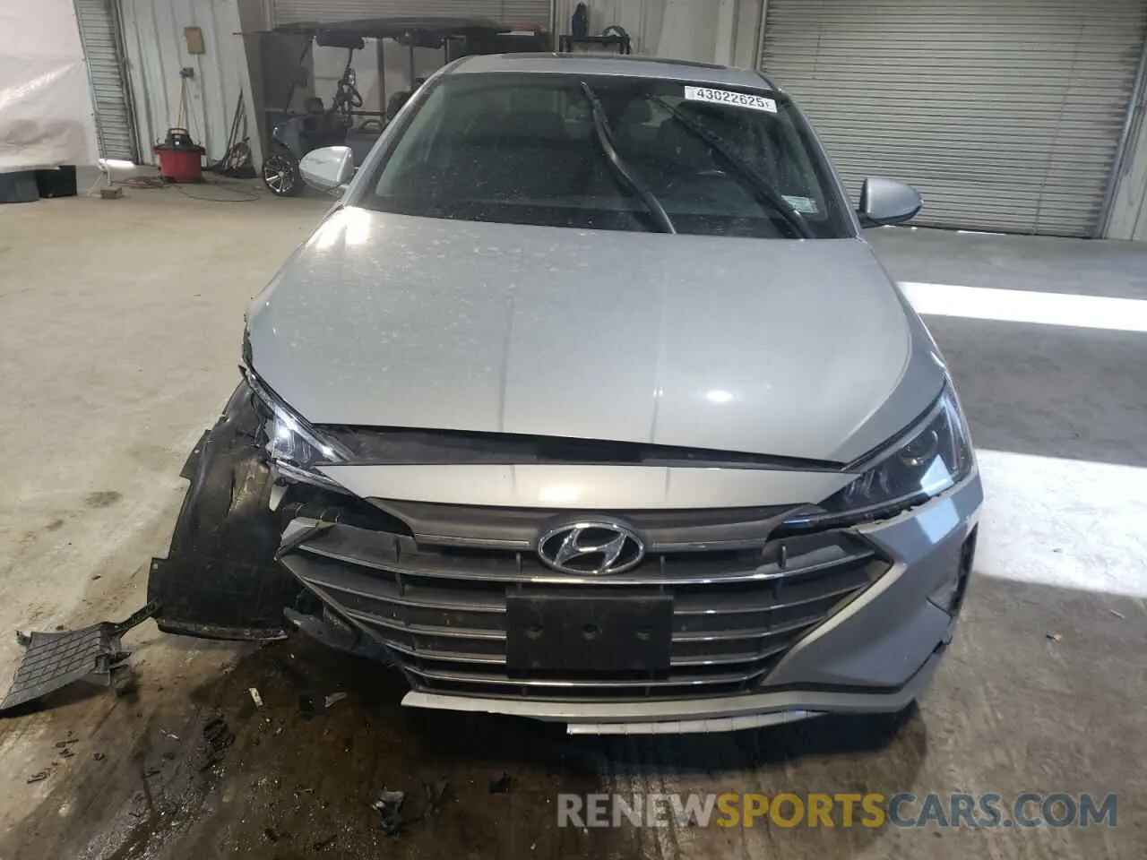 5 Фотография поврежденного автомобиля KMHD84LF3LU944255 HYUNDAI ELANTRA 2020