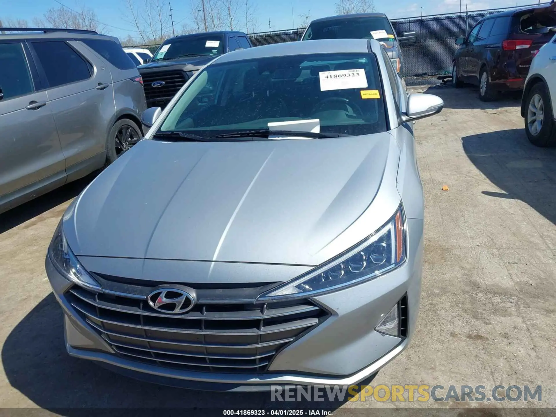 12 Фотография поврежденного автомобиля KMHD84LF3LU962335 HYUNDAI ELANTRA 2020