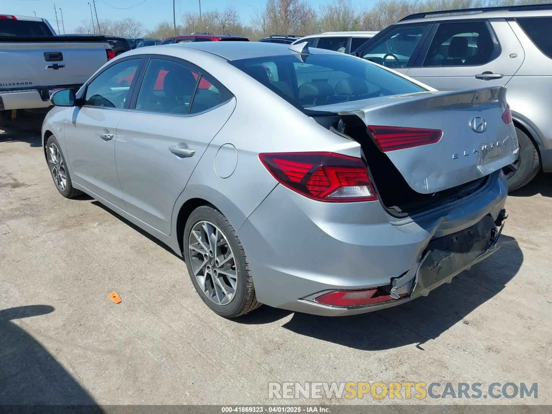 3 Фотография поврежденного автомобиля KMHD84LF3LU962335 HYUNDAI ELANTRA 2020