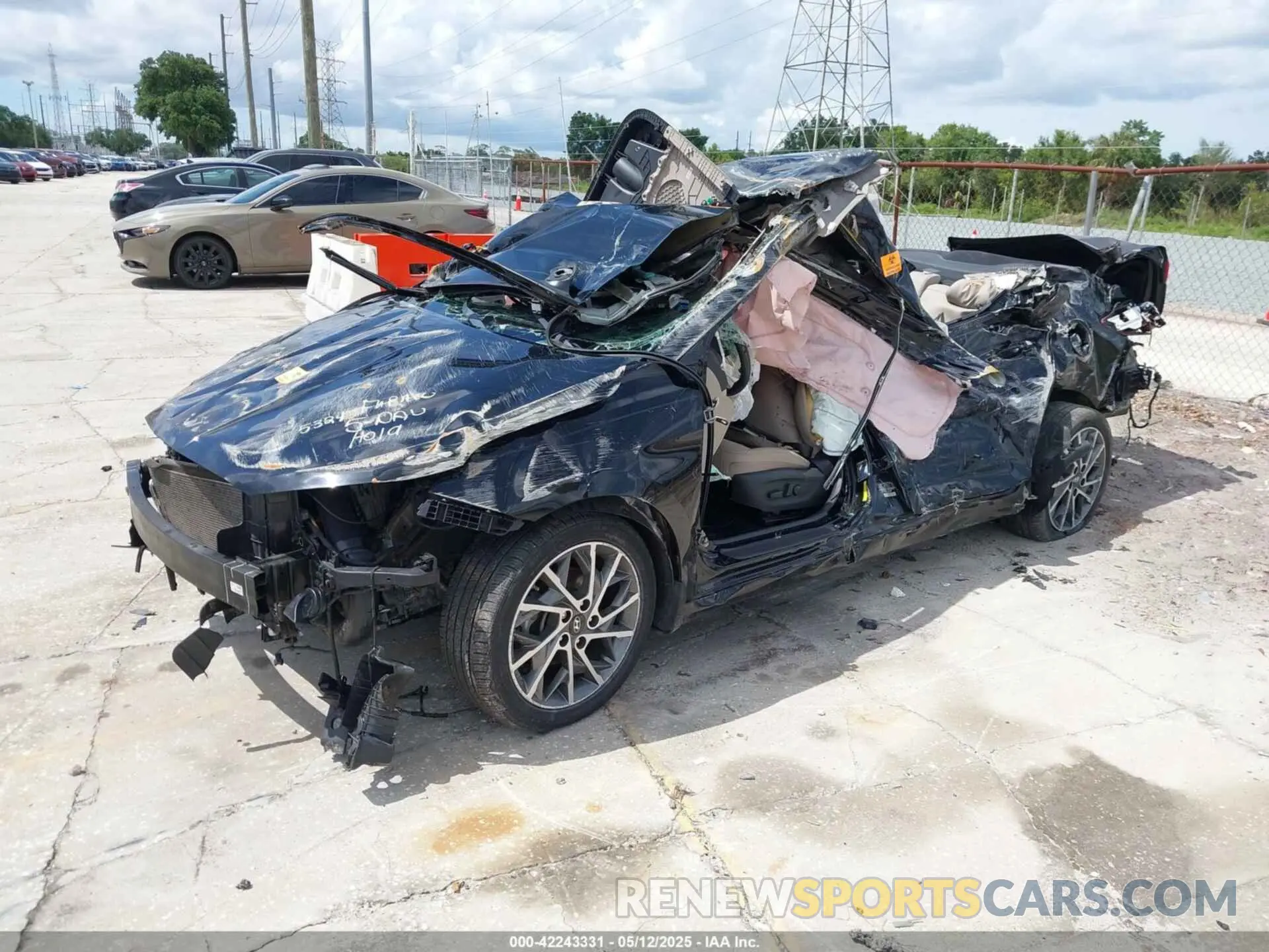 2 Photograph of a damaged car KMHD84LF4LU902869 HYUNDAI ELANTRA 2020