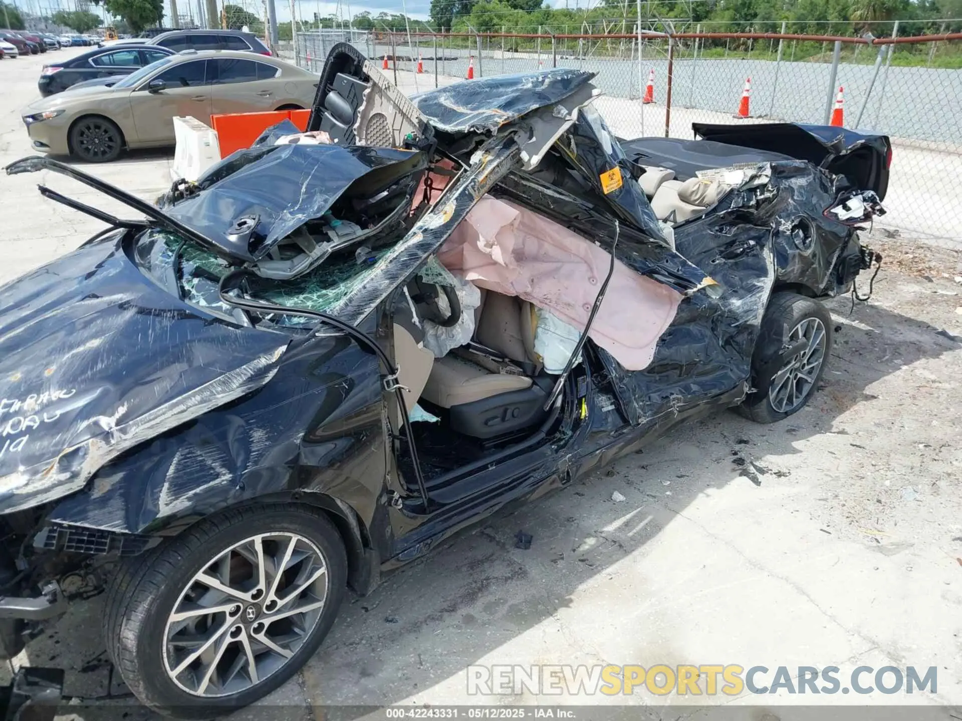 6 Photograph of a damaged car KMHD84LF4LU902869 HYUNDAI ELANTRA 2020