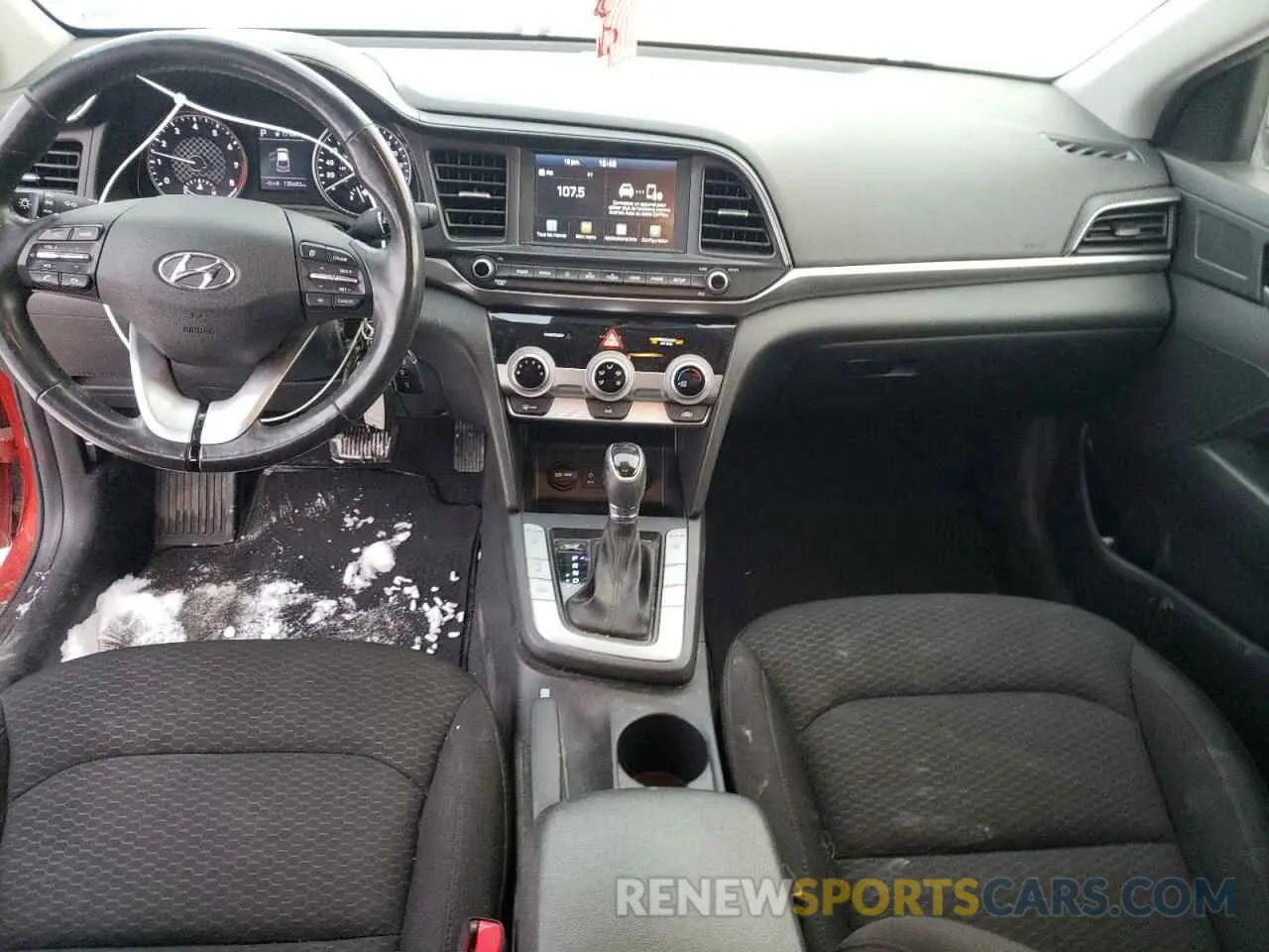 8 Photograph of a damaged car KMHD84LF4LU944281 HYUNDAI ELANTRA 2020