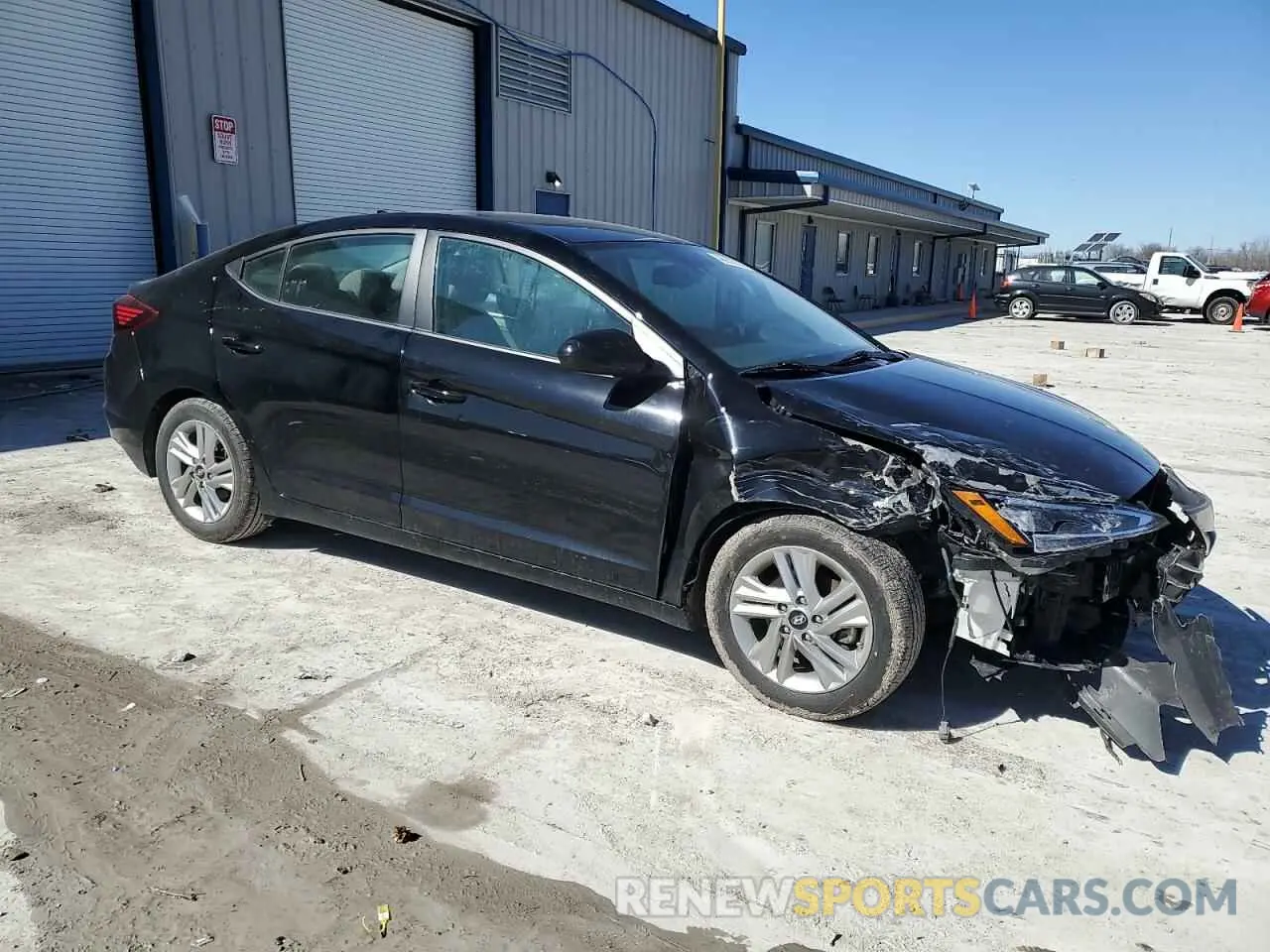 4 Photograph of a damaged car KMHD84LF5LU028564 HYUNDAI ELANTRA 2020
