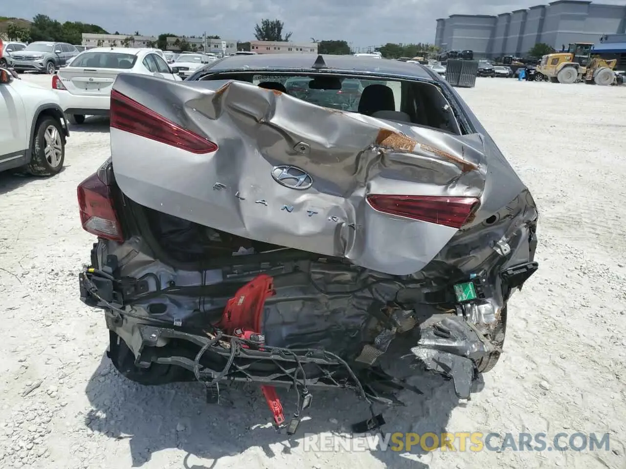 6 Photograph of a damaged car KMHD84LF5LU906607 HYUNDAI ELANTRA 2020