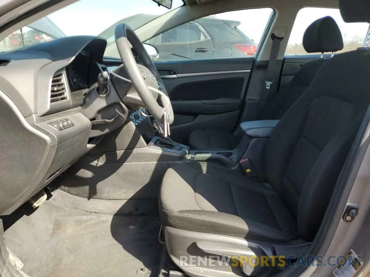 7 Фотография поврежденного автомобиля KMHD84LF5LU938618 HYUNDAI ELANTRA 2020