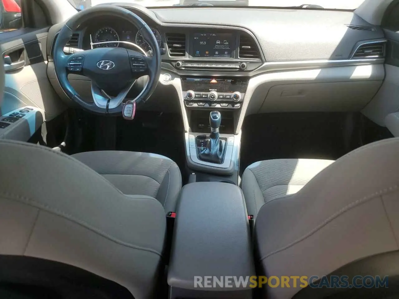 8 Photograph of a damaged car KMHD84LF5LU961235 HYUNDAI ELANTRA 2020