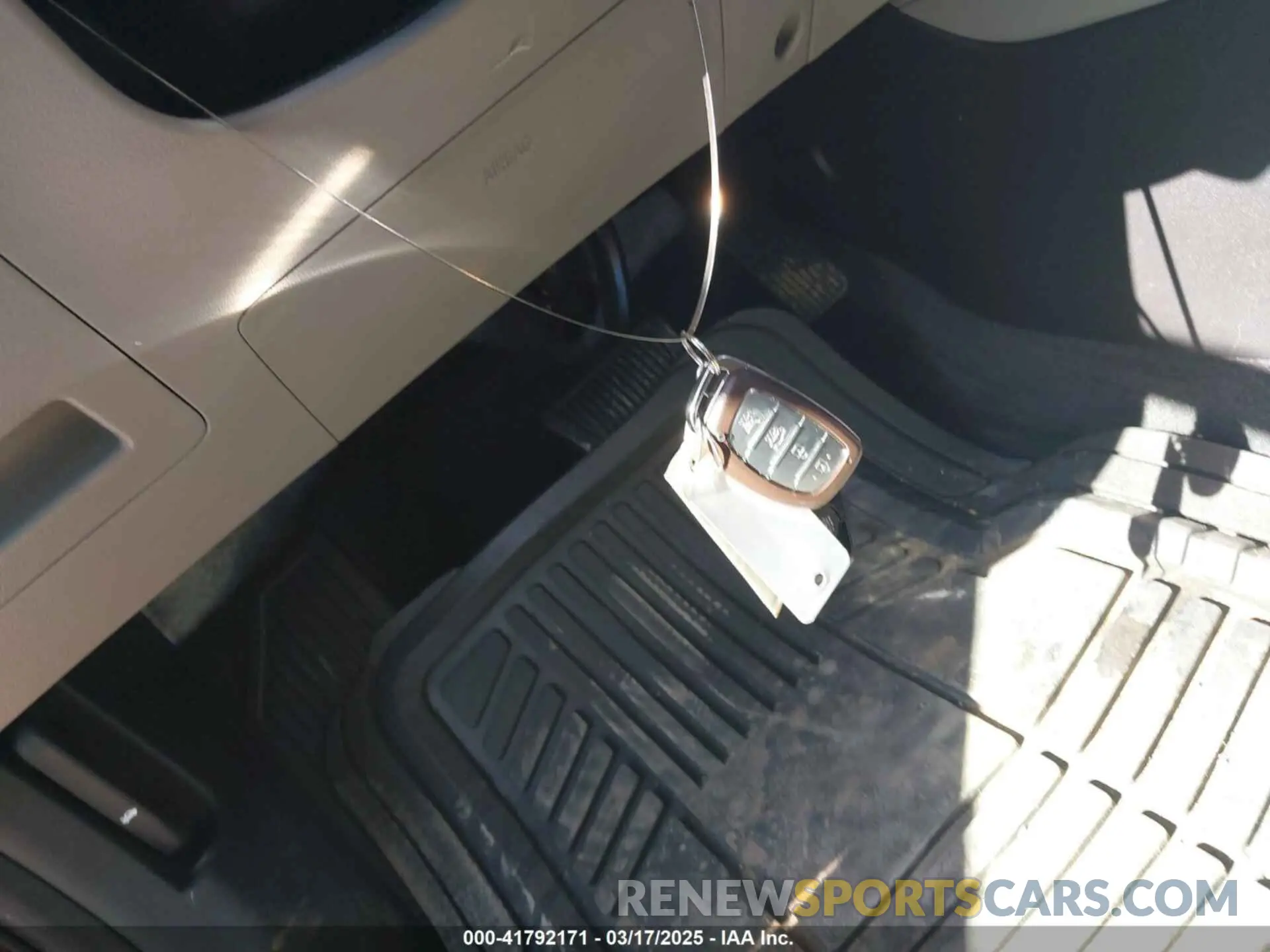11 Фотография поврежденного автомобиля KMHD84LF6LU029187 HYUNDAI ELANTRA 2020