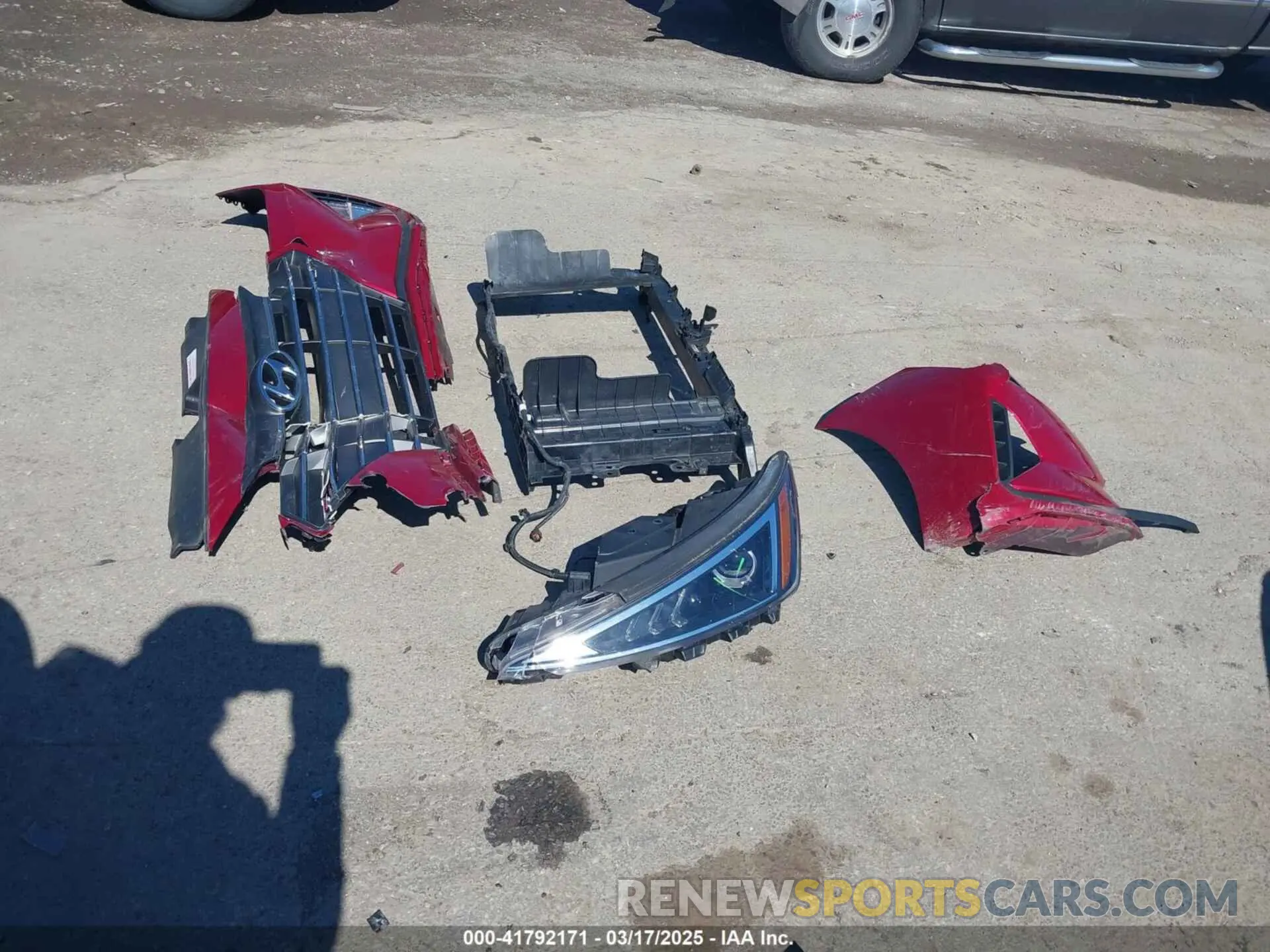 12 Фотография поврежденного автомобиля KMHD84LF6LU029187 HYUNDAI ELANTRA 2020