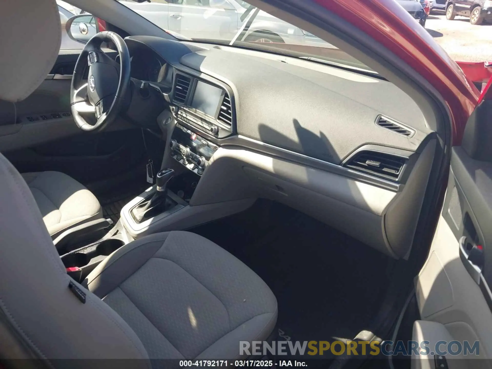 5 Фотография поврежденного автомобиля KMHD84LF6LU029187 HYUNDAI ELANTRA 2020