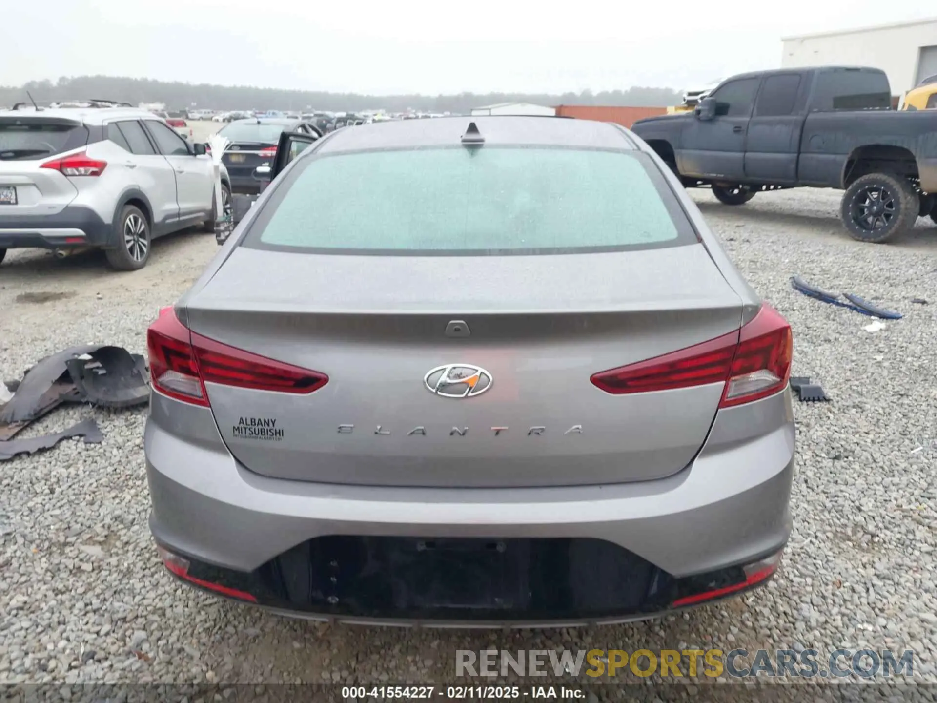 16 Photograph of a damaged car KMHD84LF6LU105488 HYUNDAI ELANTRA 2020