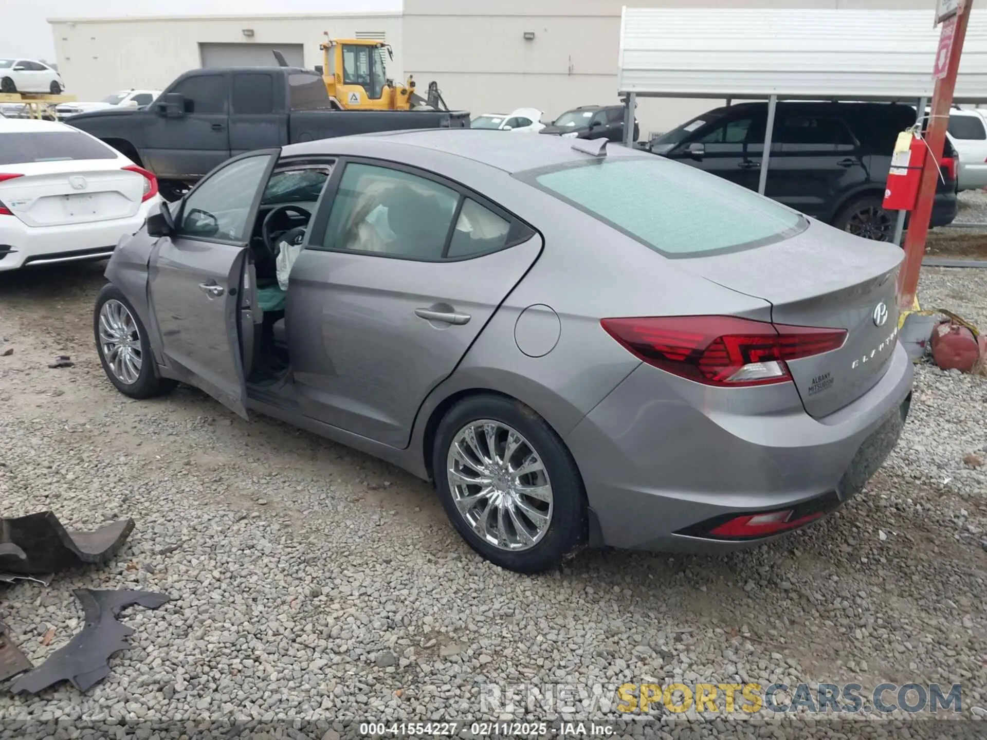3 Photograph of a damaged car KMHD84LF6LU105488 HYUNDAI ELANTRA 2020